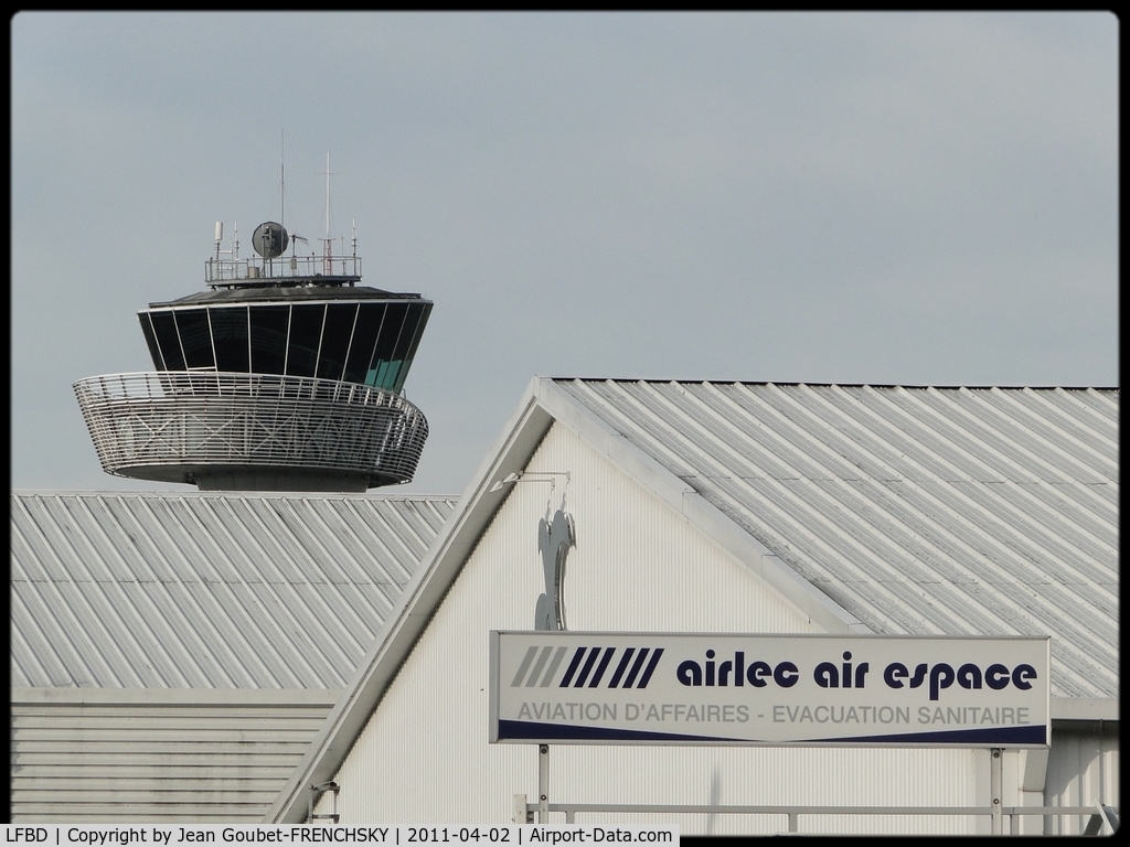Bordeaux Airport, Merignac Airport France (LFBD) - AIRLEC AIR ESPACE
