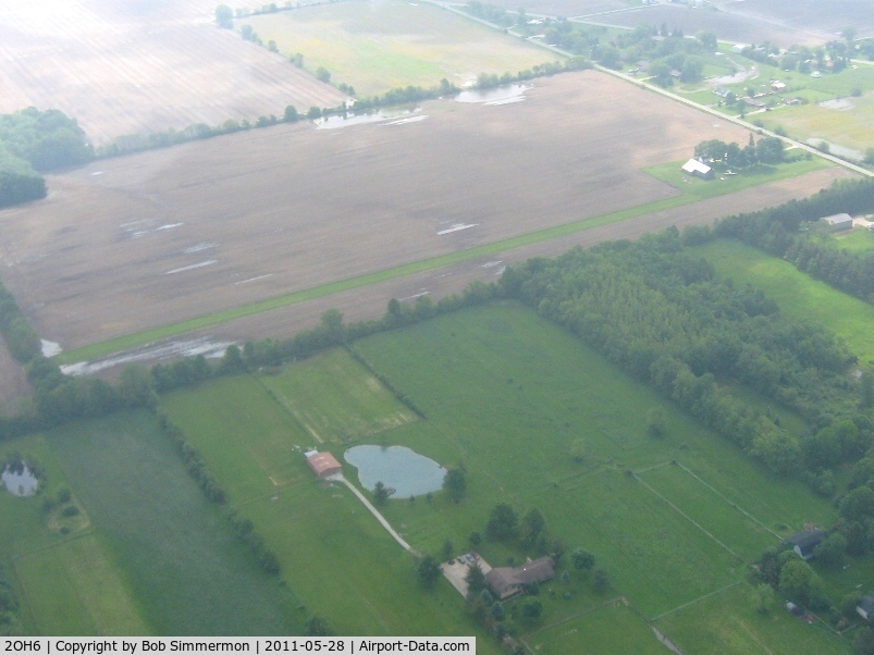 Leavelle Airstrip Airport (2OH6) - Looking SE from 2500'