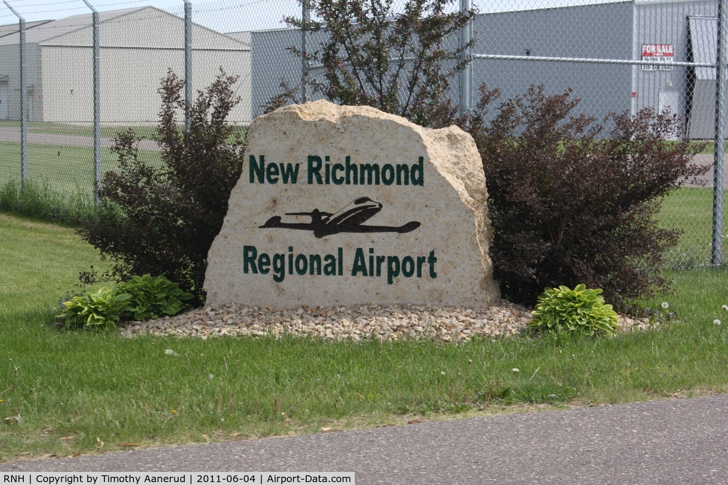 New Richmond Regional Airport (RNH) - Entrance marker