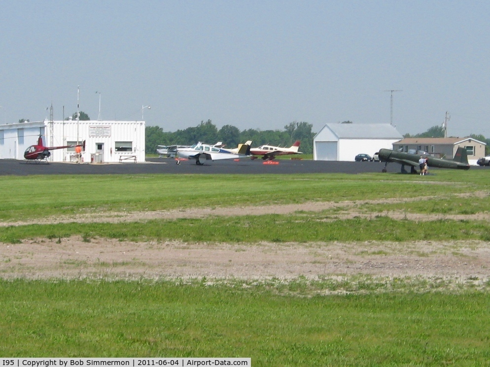 Hardin County Airport (I95) - Busy ramp on a Saturday morning at Kenton, Ohio