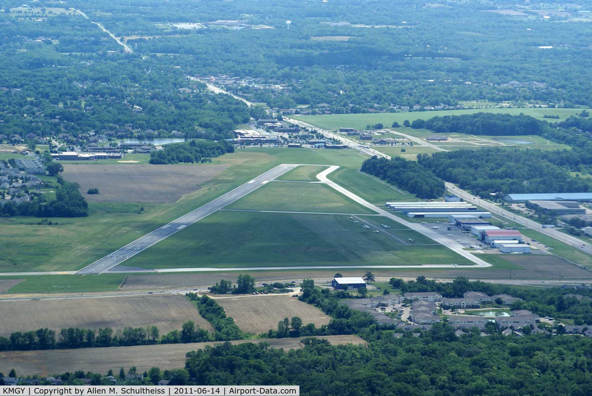 Dayton-wright Brothers Airport (MGY) - Dayton-Wright Brothers Airport