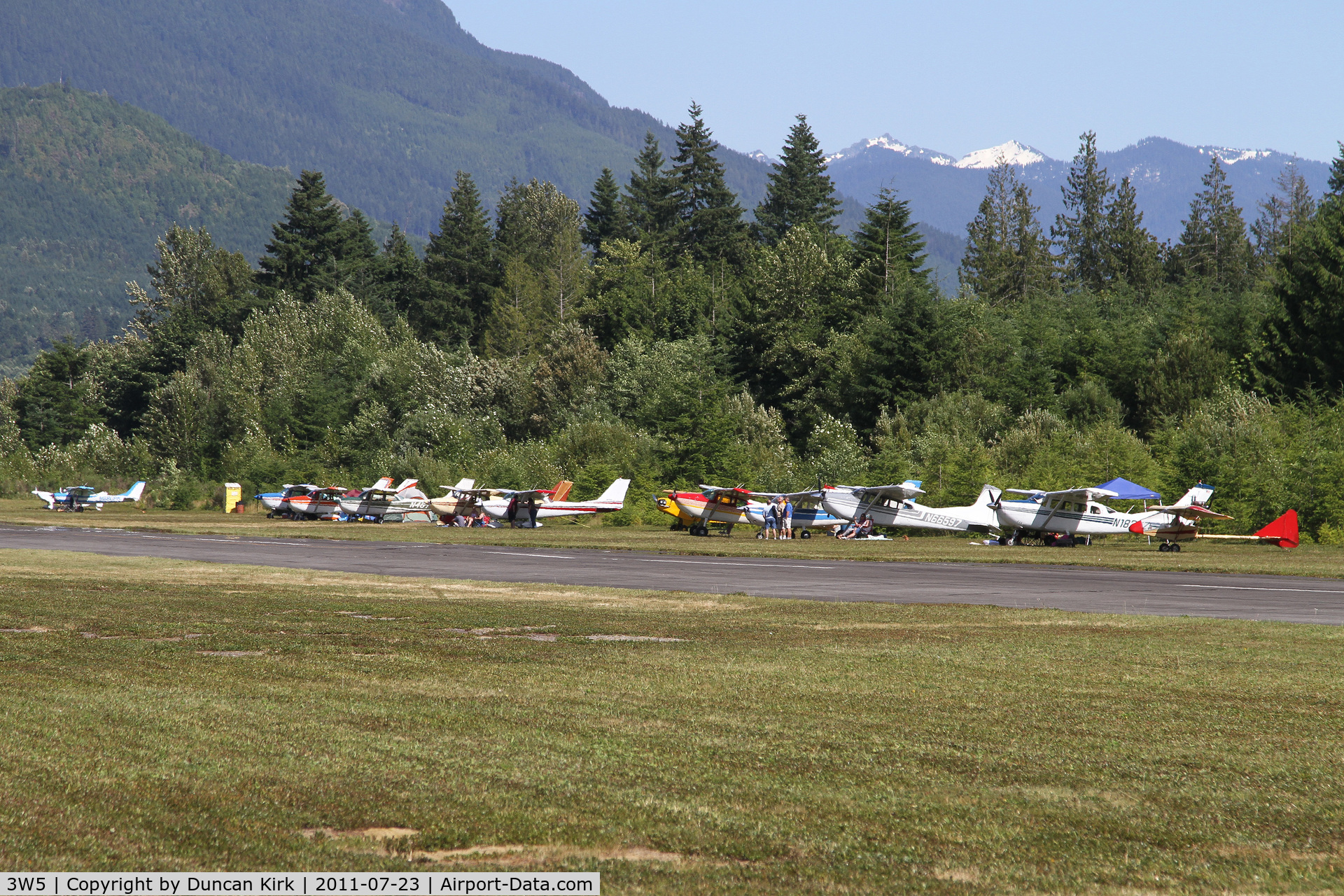 Mears Field Airport (3W5) - The far side parking for the fly-in looking spartan in later in the afternoon. Some 150 aircraft attended.