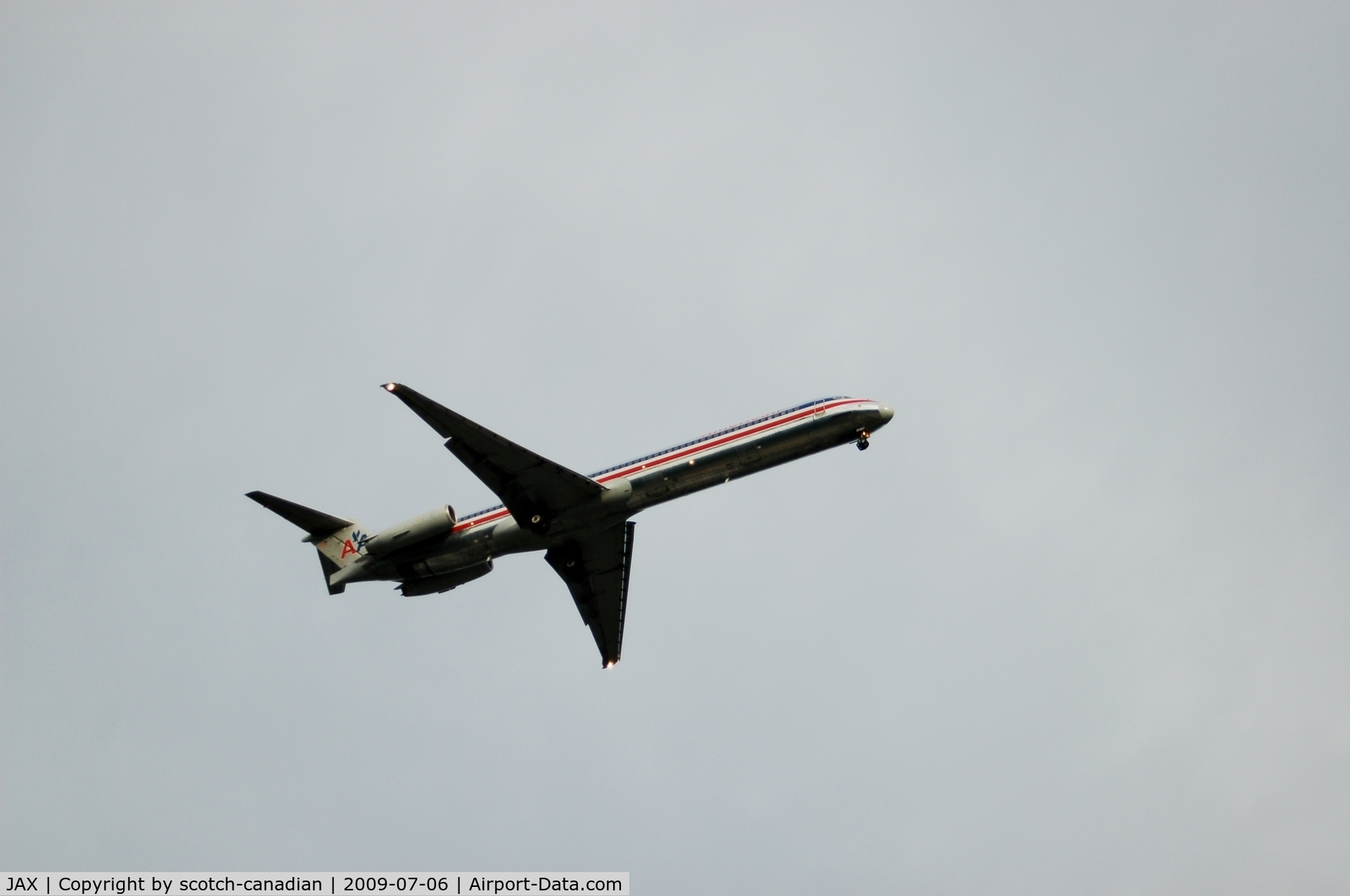 Jacksonville International Airport (JAX) - American Airlines Jet on Final Approach to Jacksonville International Airport, Jacksonville, FL