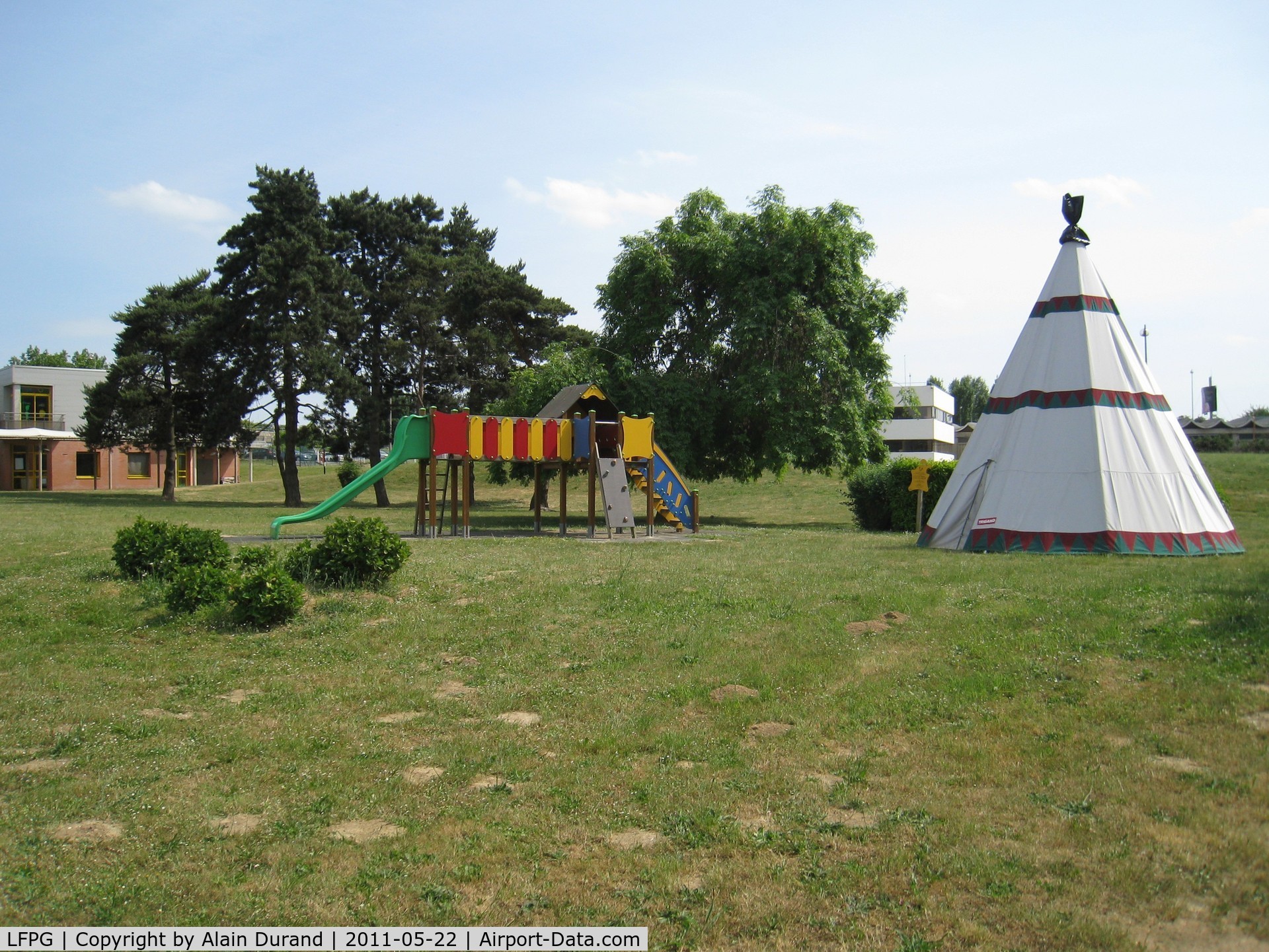Paris Charles de Gaulle Airport (Roissy Airport), Paris France (LFPG) - The airport's teepee, one of the top assets of the kids' playground