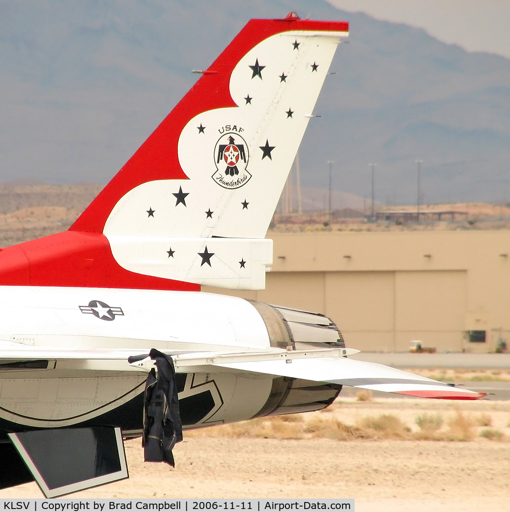 Nellis Afb Airport (LSV) - USAF Thunderbirds - Aviation Nation 2006