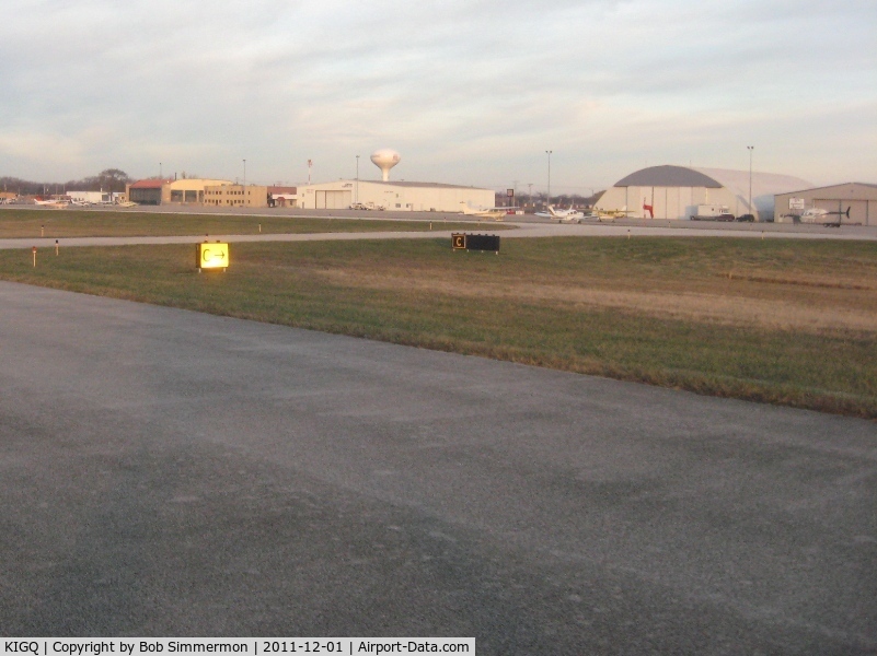 Lansing Municipal Airport (IGQ) - Ramp and FBO facilities along the north side of the field.