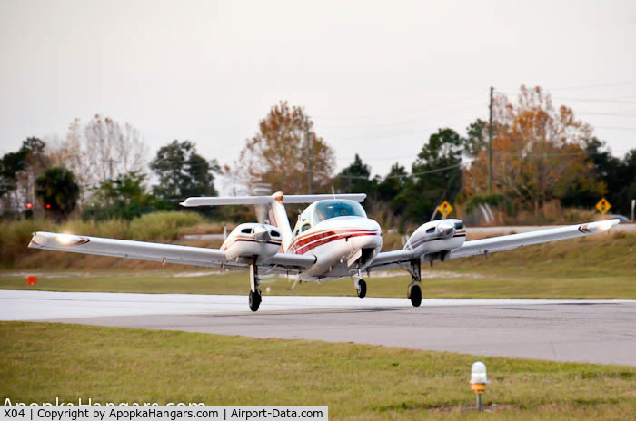 Orlando Apopka Airport (X04) - Duchess lifting off of runway 15.