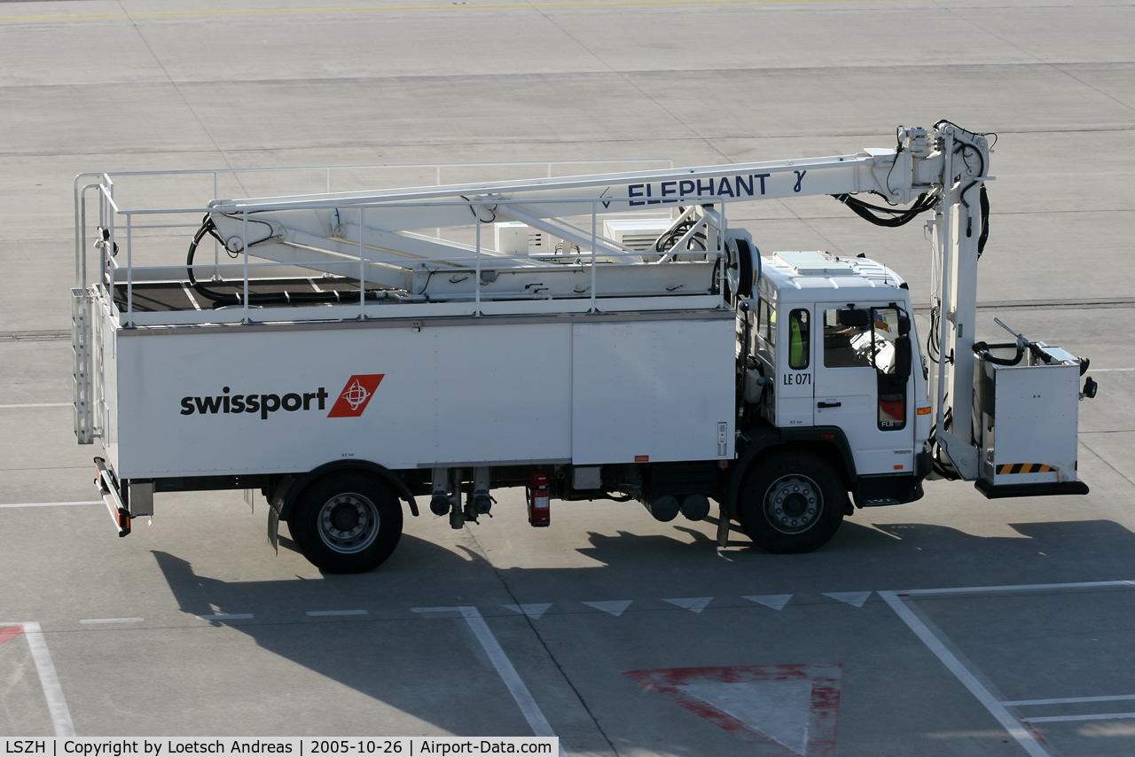 Zurich International Airport, Zurich Switzerland (LSZH) - deicing truck
