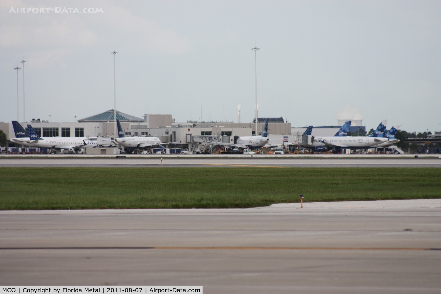 Orlando International Airport (MCO) - Airside 1 with Jet Blue