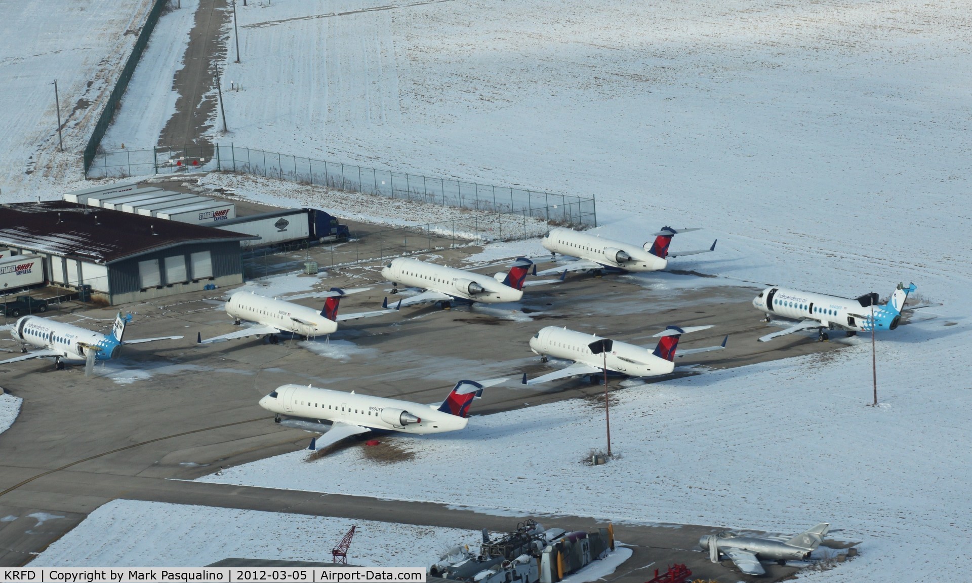 Chicago/rockford International Airport (RFD) - Regional airliners to be scrapped