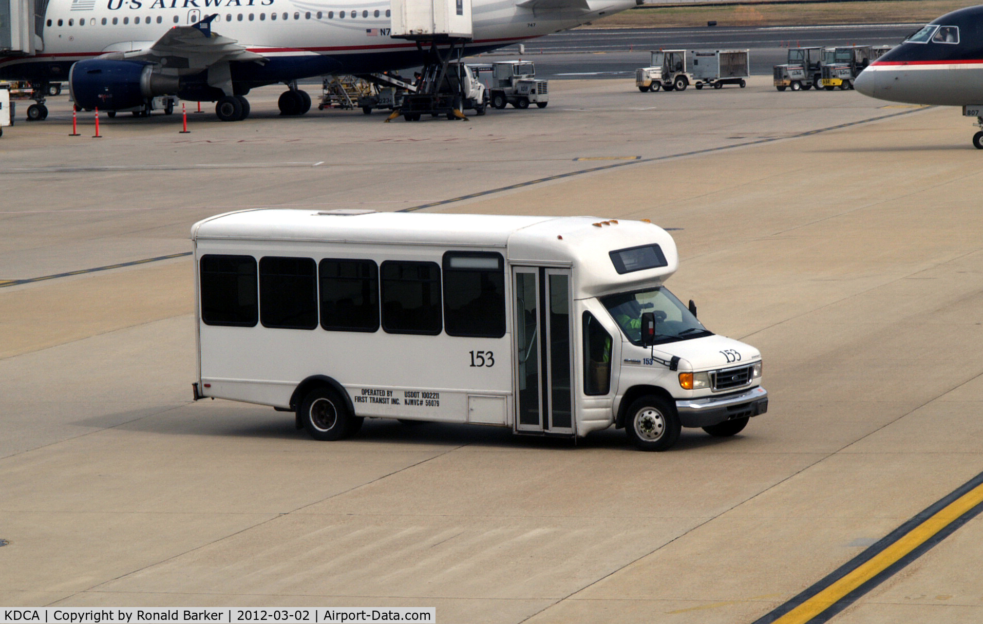 Ronald Reagan Washington National Airport (DCA) - Bus 153