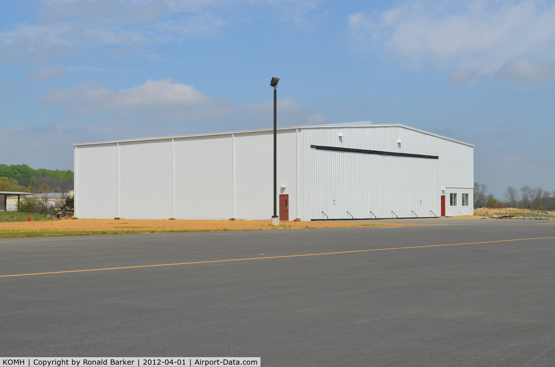 Orange County Airport (OMH) - New Sky Dive building