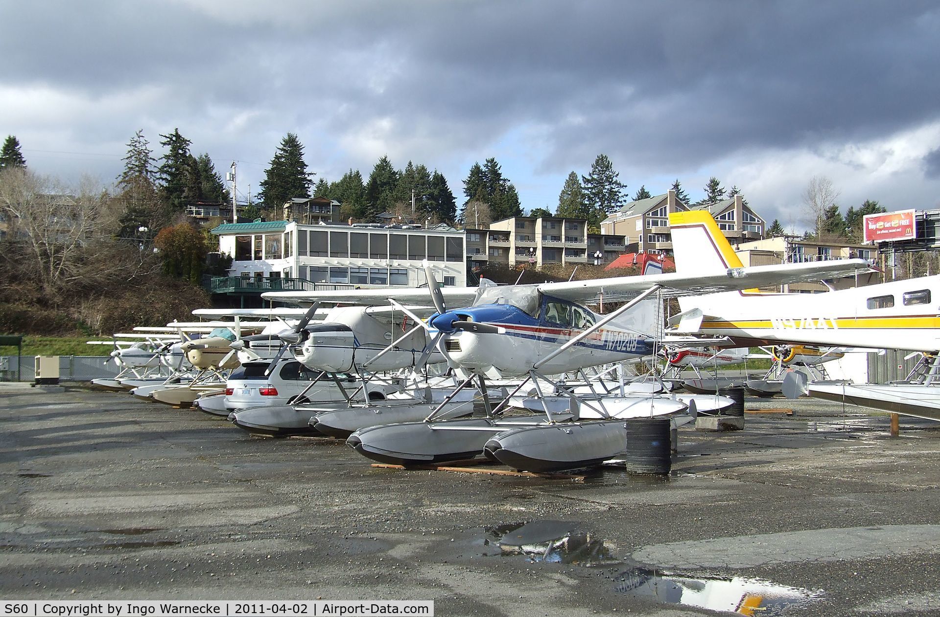 Kenmore Air Harbor Inc Seaplane Base (S60) - lots of floatplanes at Kenmore Air Harbor