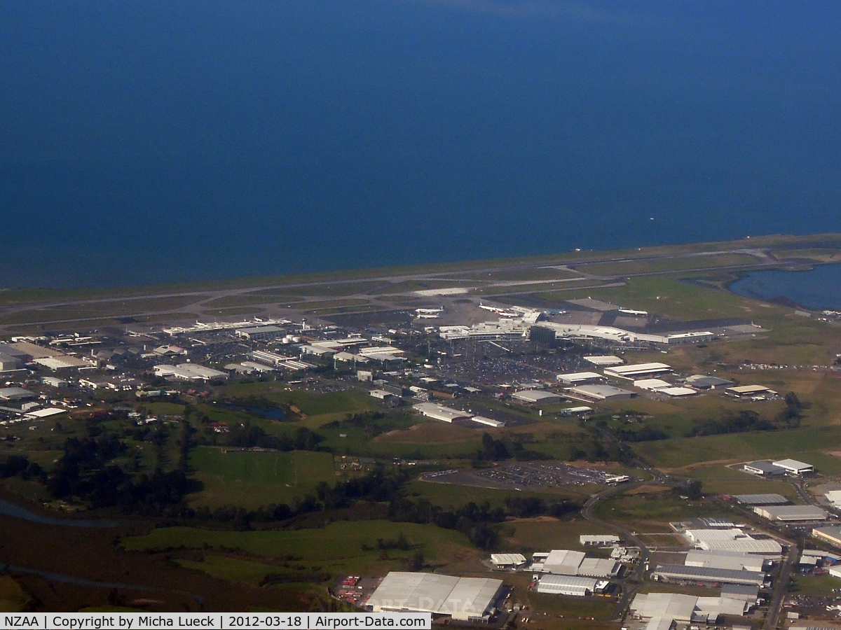 Auckland International Airport, Auckland New Zealand (NZAA) - Auckland airport, from ZK-OKC enroute to BNE