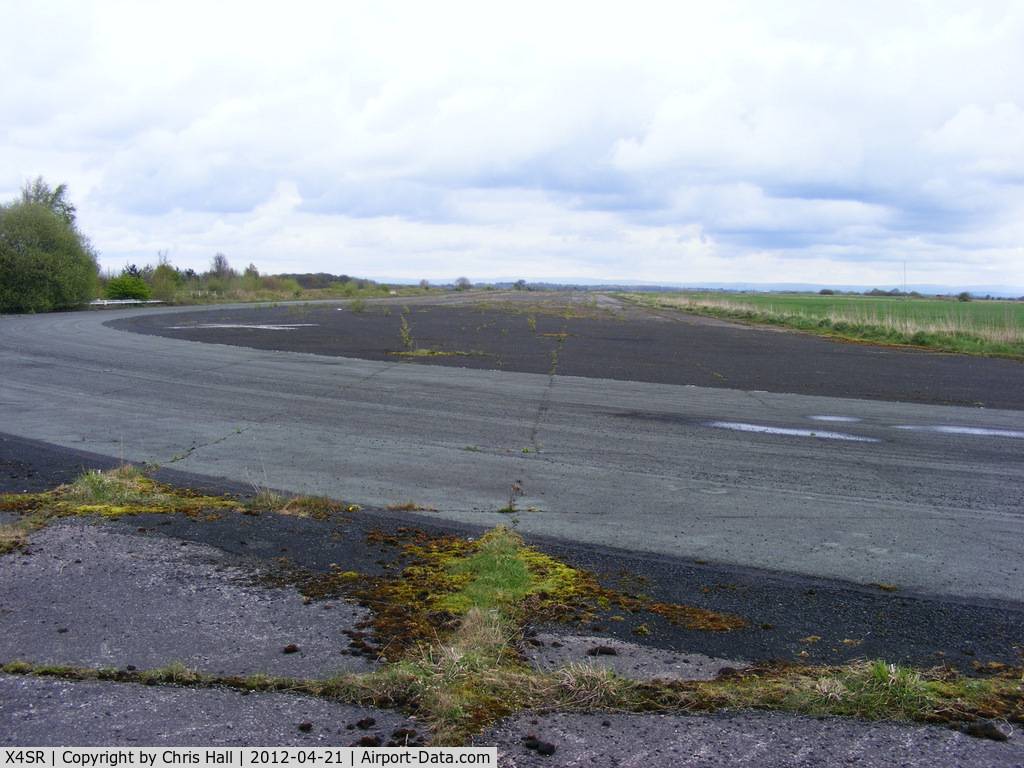 X4SR Airport - looking down the main runway at RNAS Stretton from the eastern end