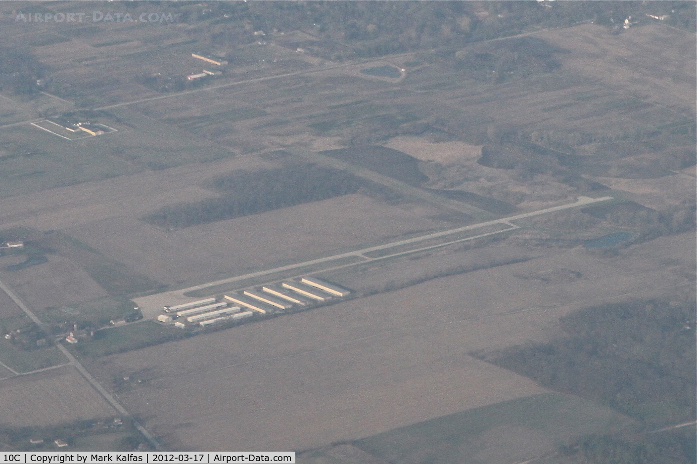 Galt Field Airport (10C) - Wonder Lake, Illinois - Galt Field as seen on a 121 heading descending through 8,900' on the JVL5 arrival into O'Hare.