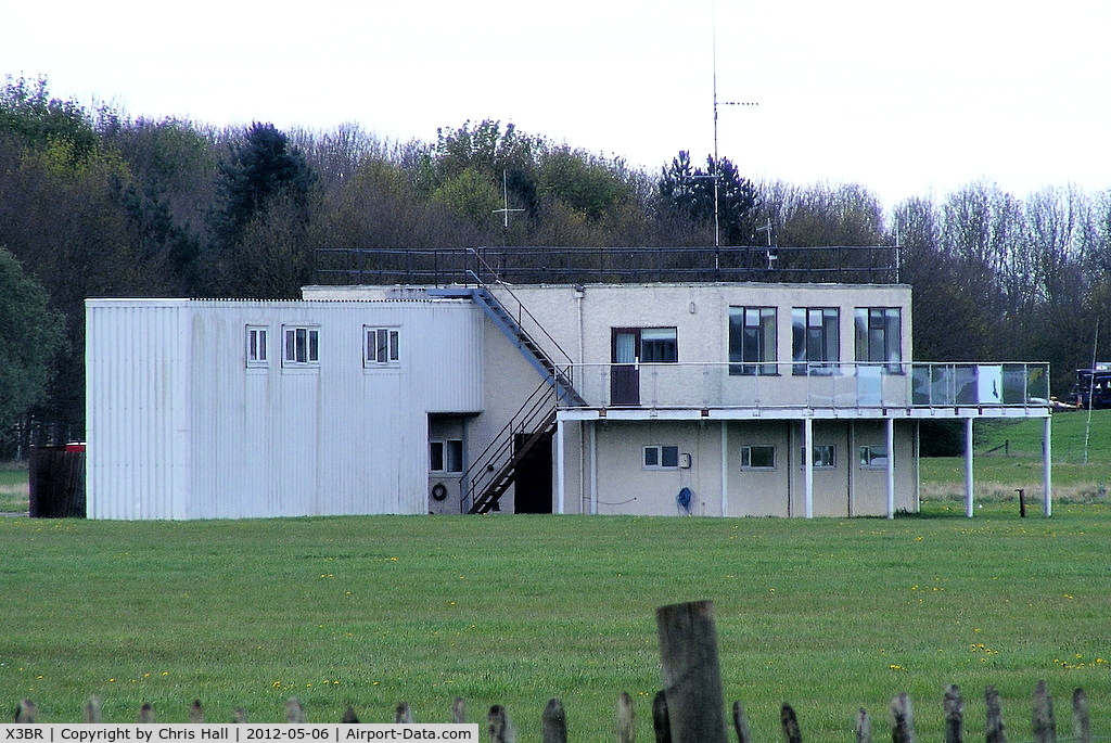 X3BR Airport - Bruntingthorpe's Postwar U.S.A.F. control tower