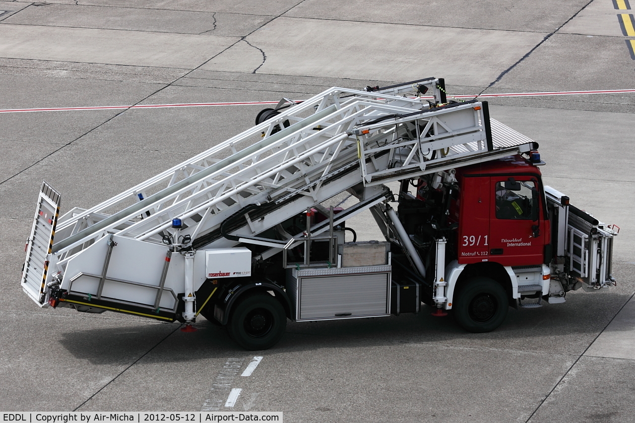 Düsseldorf International Airport, Düsseldorf Germany (EDDL) - Airport fire department !