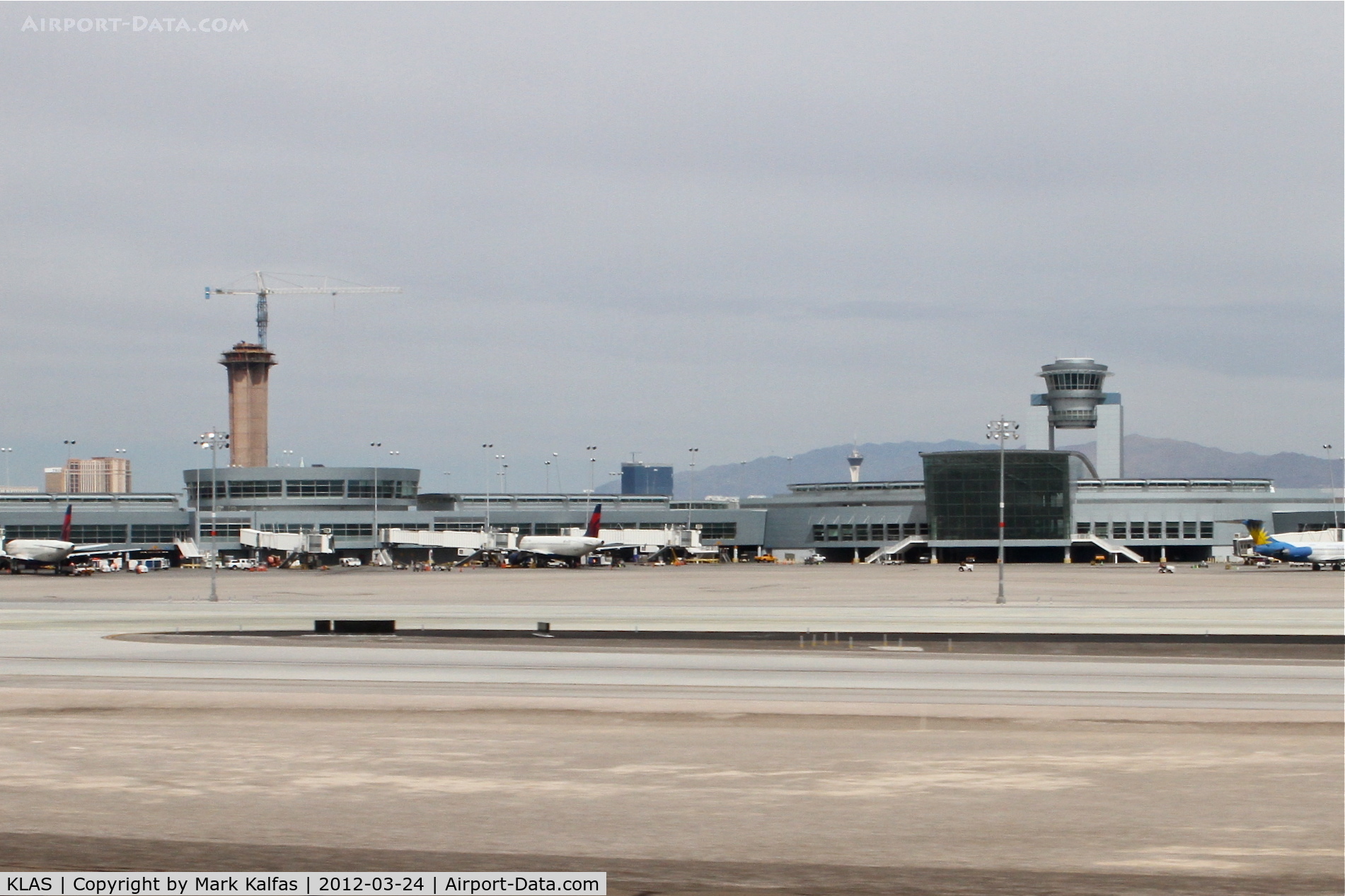 Mc Carran International Airport (LAS) - New tower construction at McCarran International Airport/KLAS.