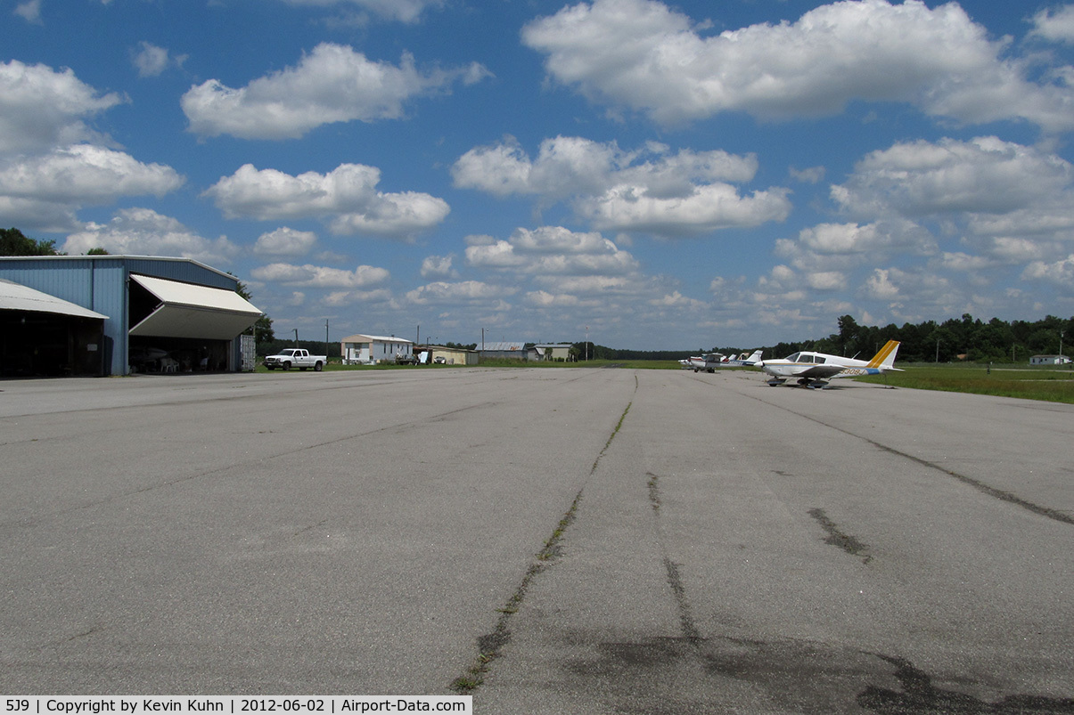 Twin City Airport (5J9) - Ramp area