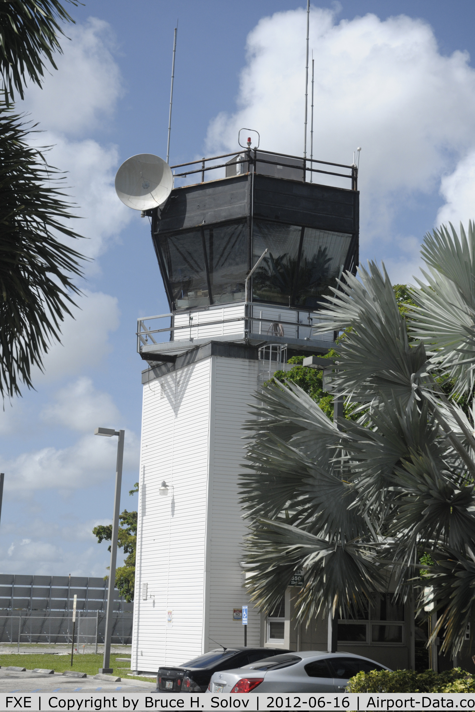 Fort Lauderdale Executive Airport (FXE) - The Air Traffic Control Tower at Ft. Lauderdale Executive Airport