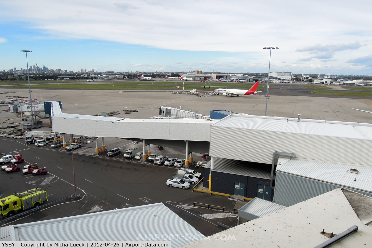 Sydney Airport, Mascot, New South Wales Australia (YSSY) - A very long air bridge...