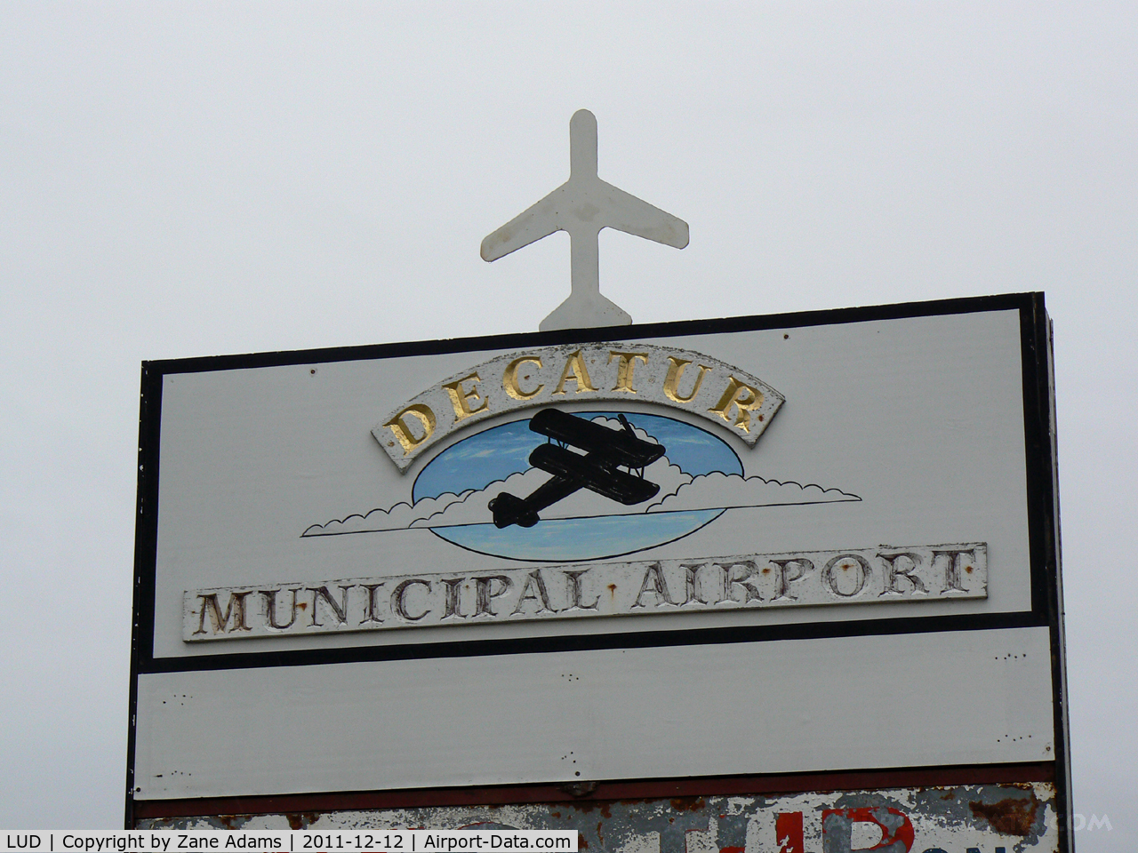Decatur Municipal Airport (LUD) - Decatur, TX
