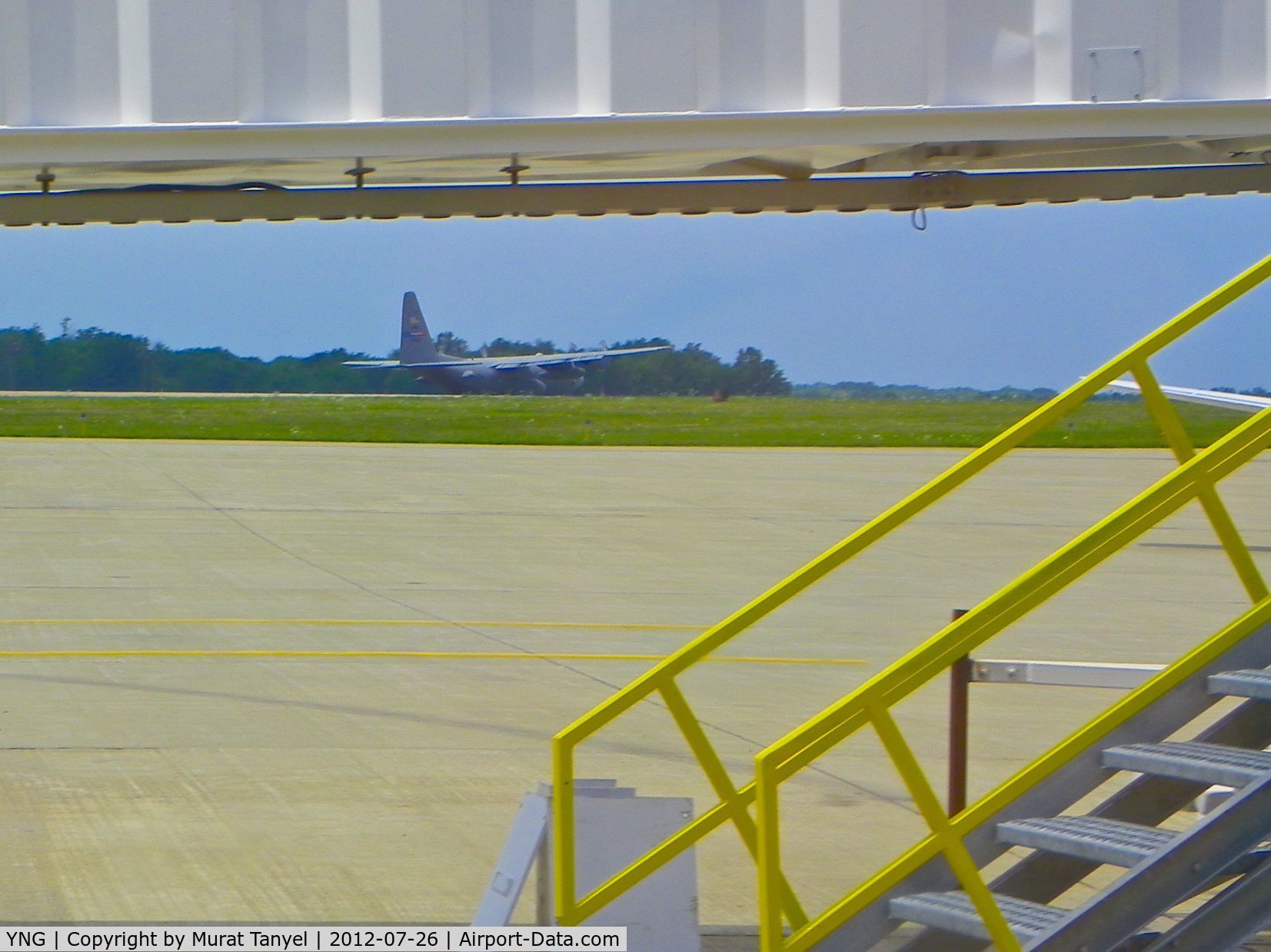 Youngstown-warren Regional Airport (YNG) - A C-130 landing