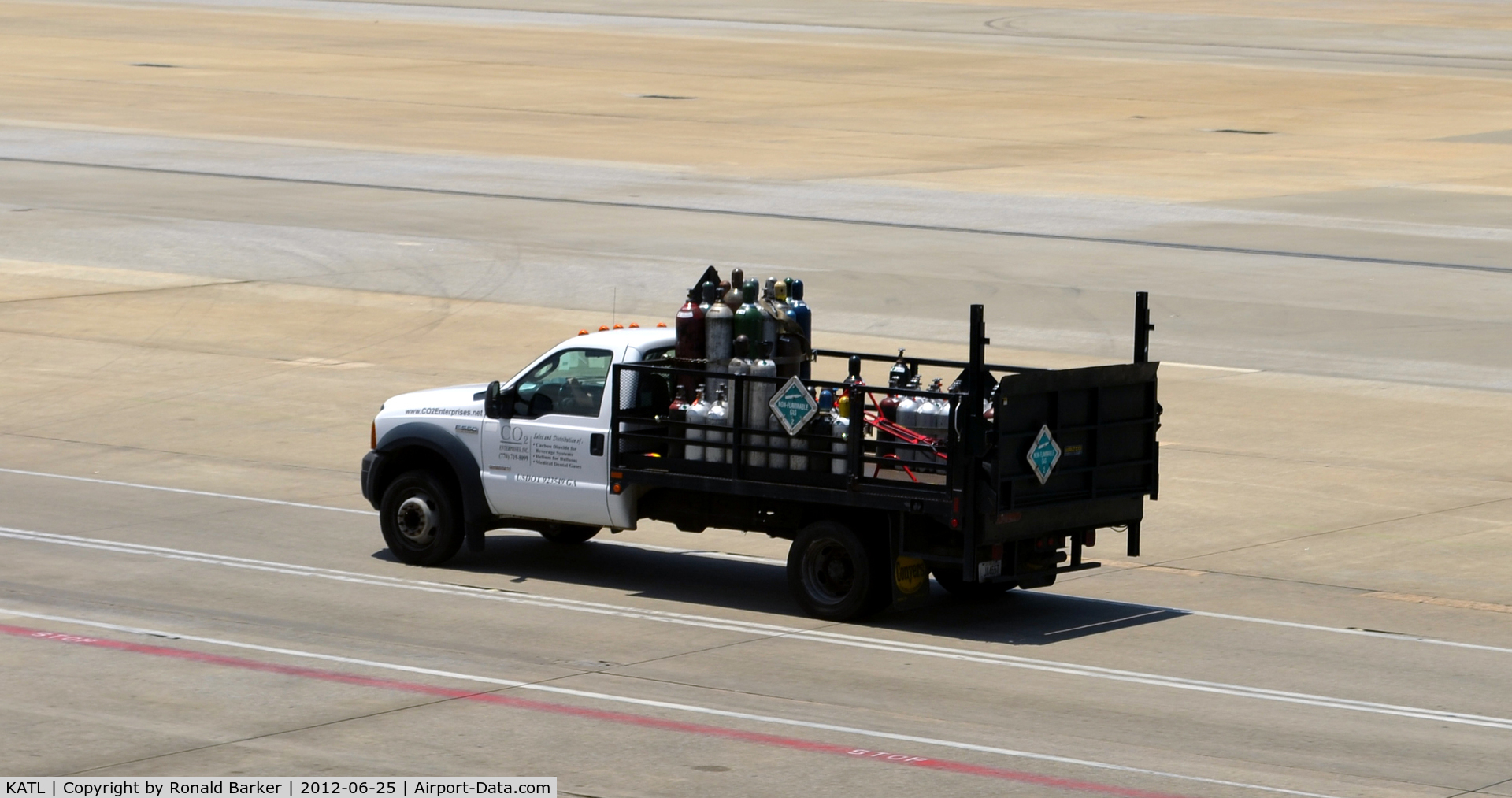 Hartsfield - Jackson Atlanta International Airport (ATL) - 
Truck with bottled gas