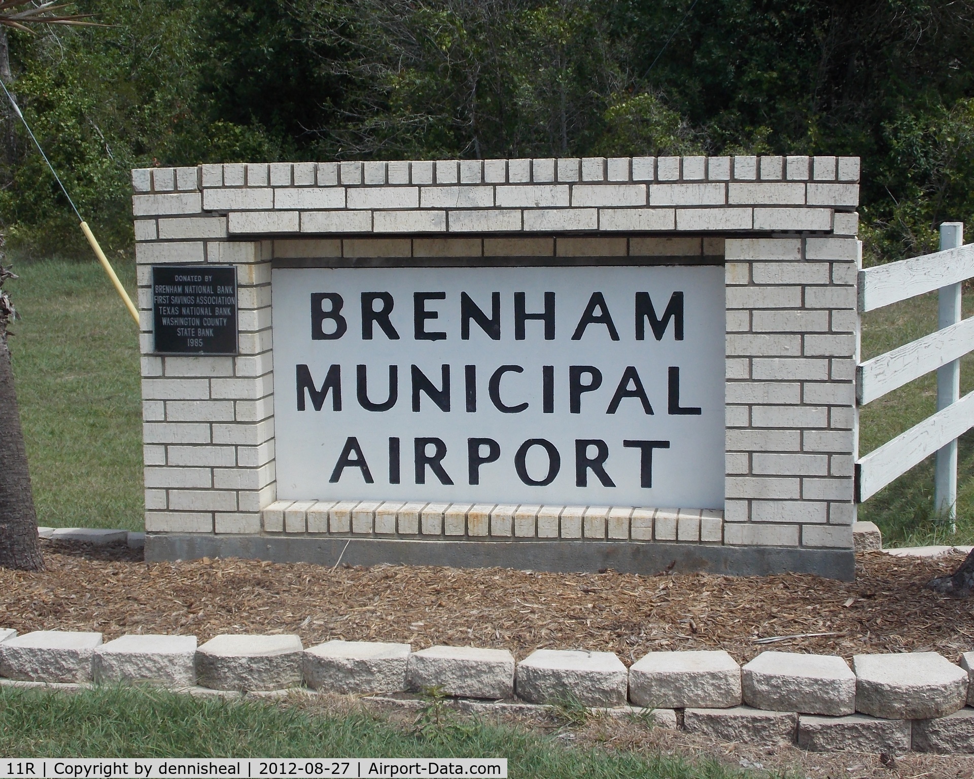 Brenham Municipal Airport (11R) - BRENHAM MUNI AIRPORT ENTRANCE SIGN