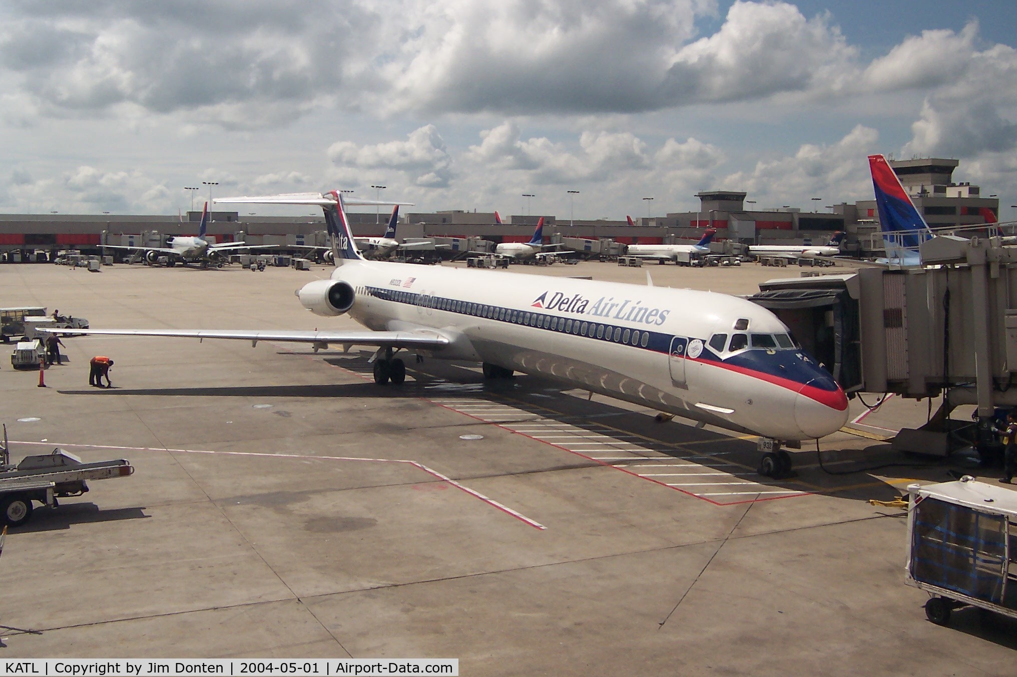 Hartsfield - Jackson Atlanta International Airport (ATL) - A Delta MD-88 at the gate at Hartsfield-Jackson