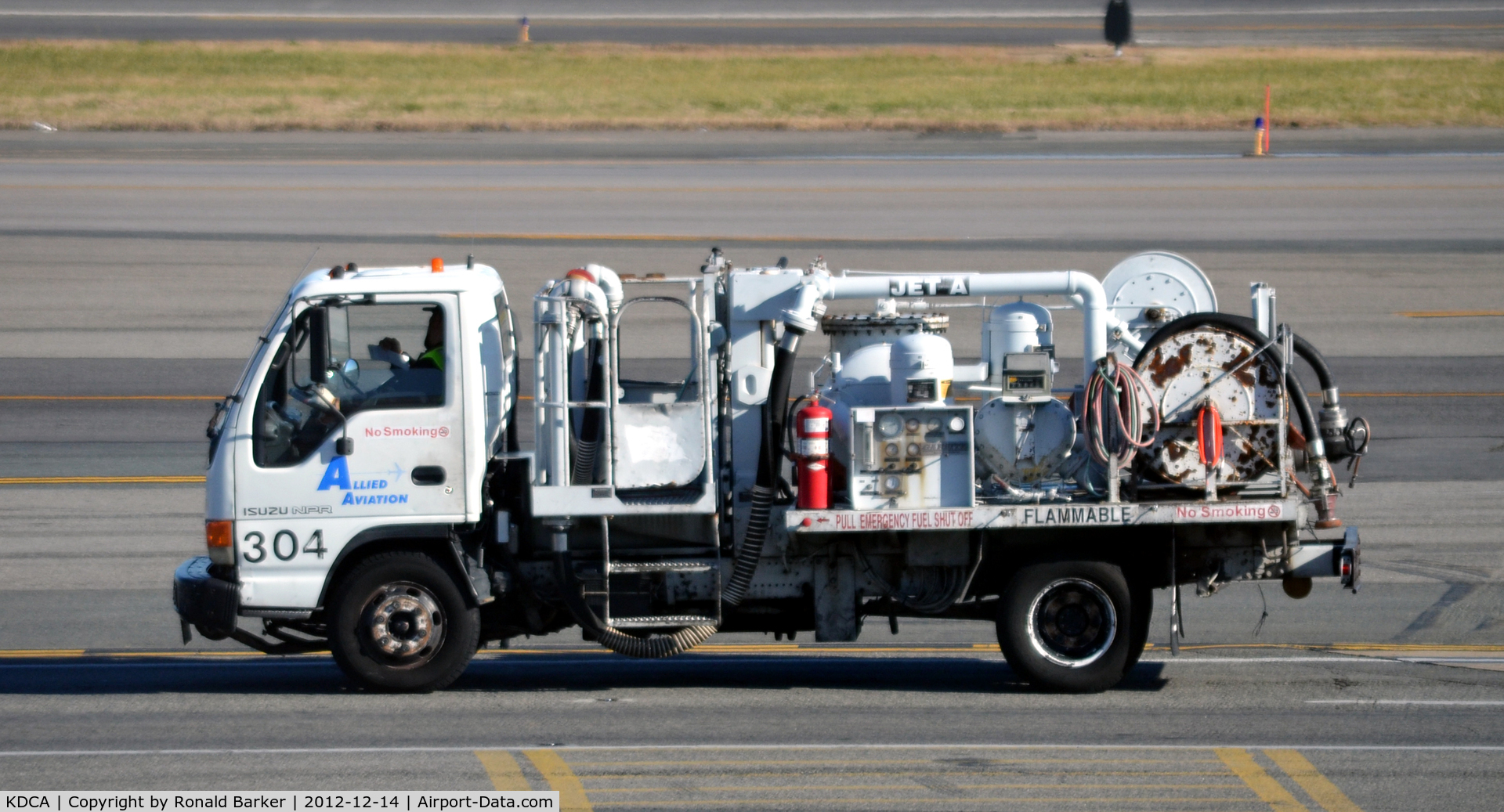 Ronald Reagan Washington National Airport (DCA) - Truck 304