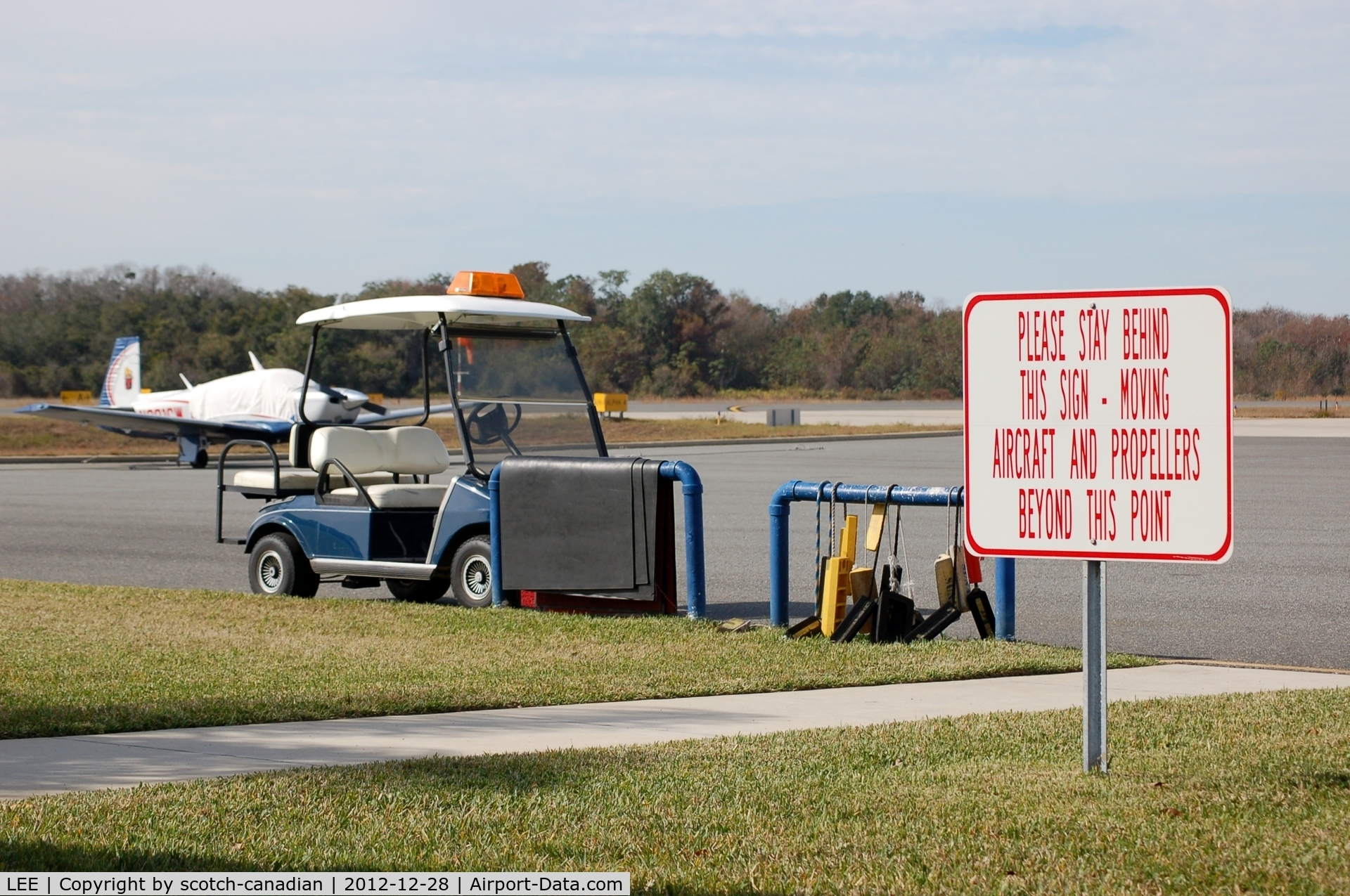 Leesburg International Airport (LEE) - Sign at Sunair Aviation (FBO) Leesburg International Airport, Leesburg, FL
