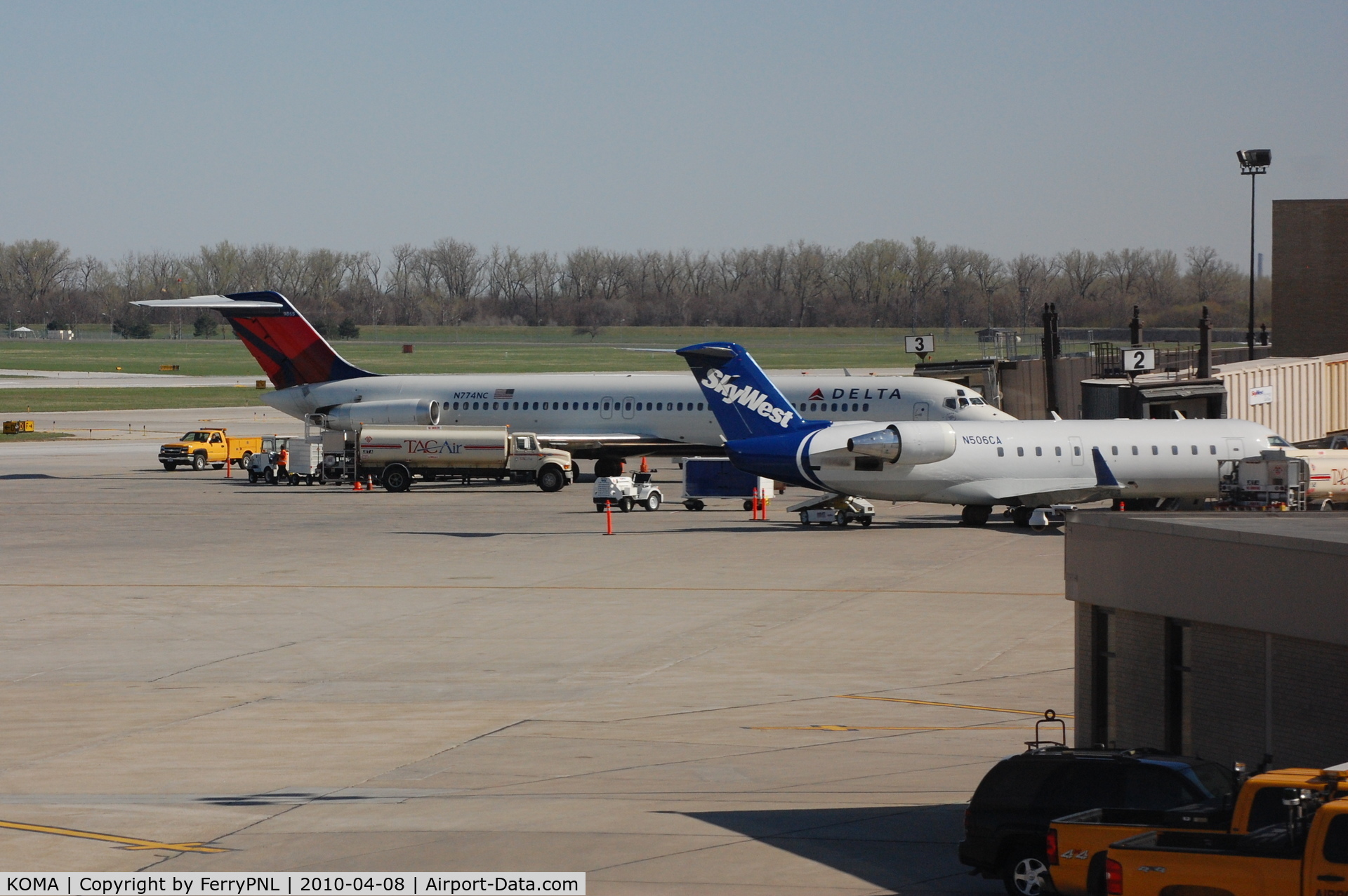 Eppley Airfield Airport (OMA) - View of OMA Concourse A