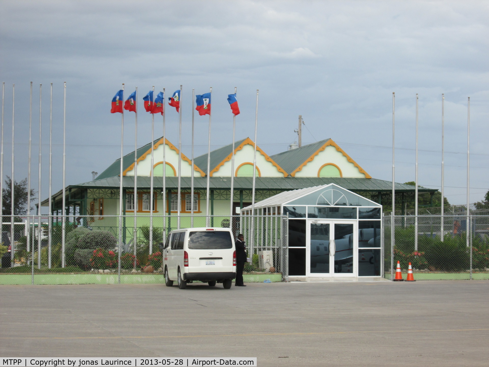 Port-au-Prince International Airport (Toussaint Louverture Int'l), Port-au-Prince Haiti (MTPP) - Le Salon Diplomatique à l'Aéroport International Toussaint Louverture de Port-au-Prince