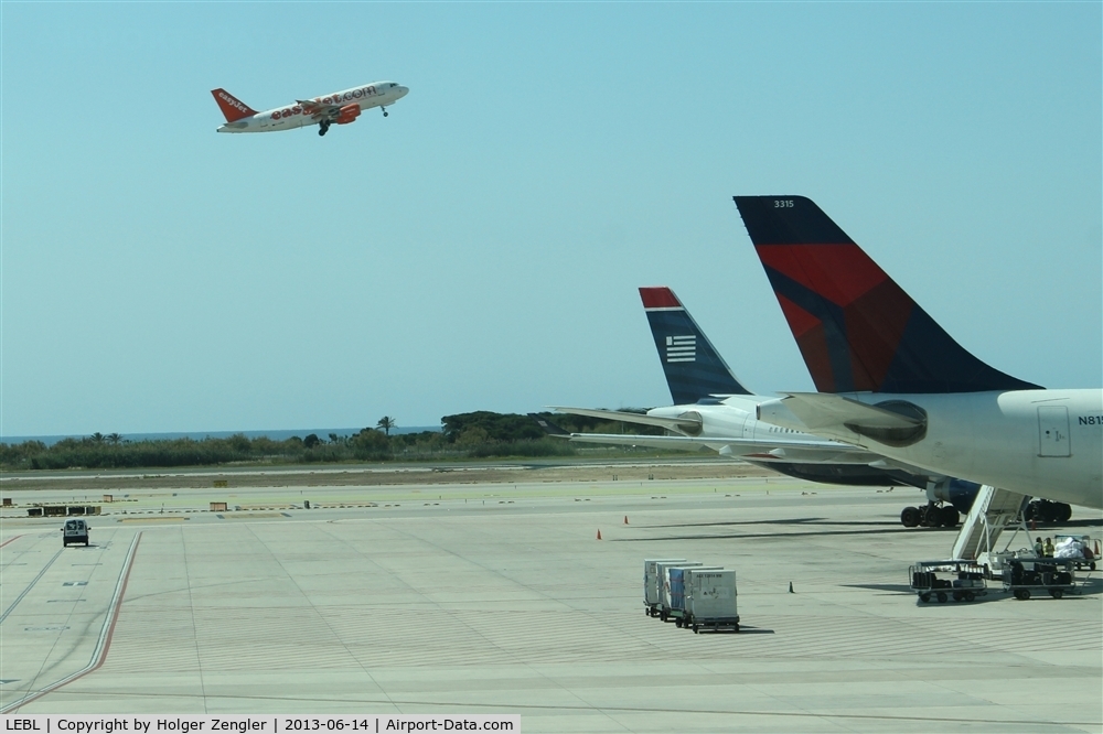 Barcelona International Airport, Barcelona Spain (LEBL) - Take off on rwy 25 L......