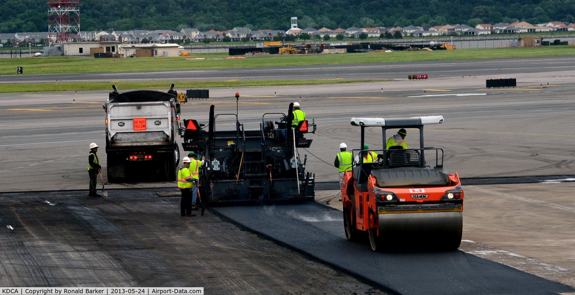 Ronald Reagan Washington National Airport (DCA) - Asphalt ramp work DCA