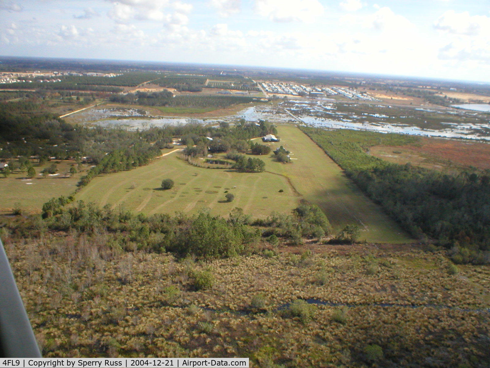 Gore Airport (4FL9) - Gore Private Airport between Haines City and Davenport, FL. Near U.S. 27