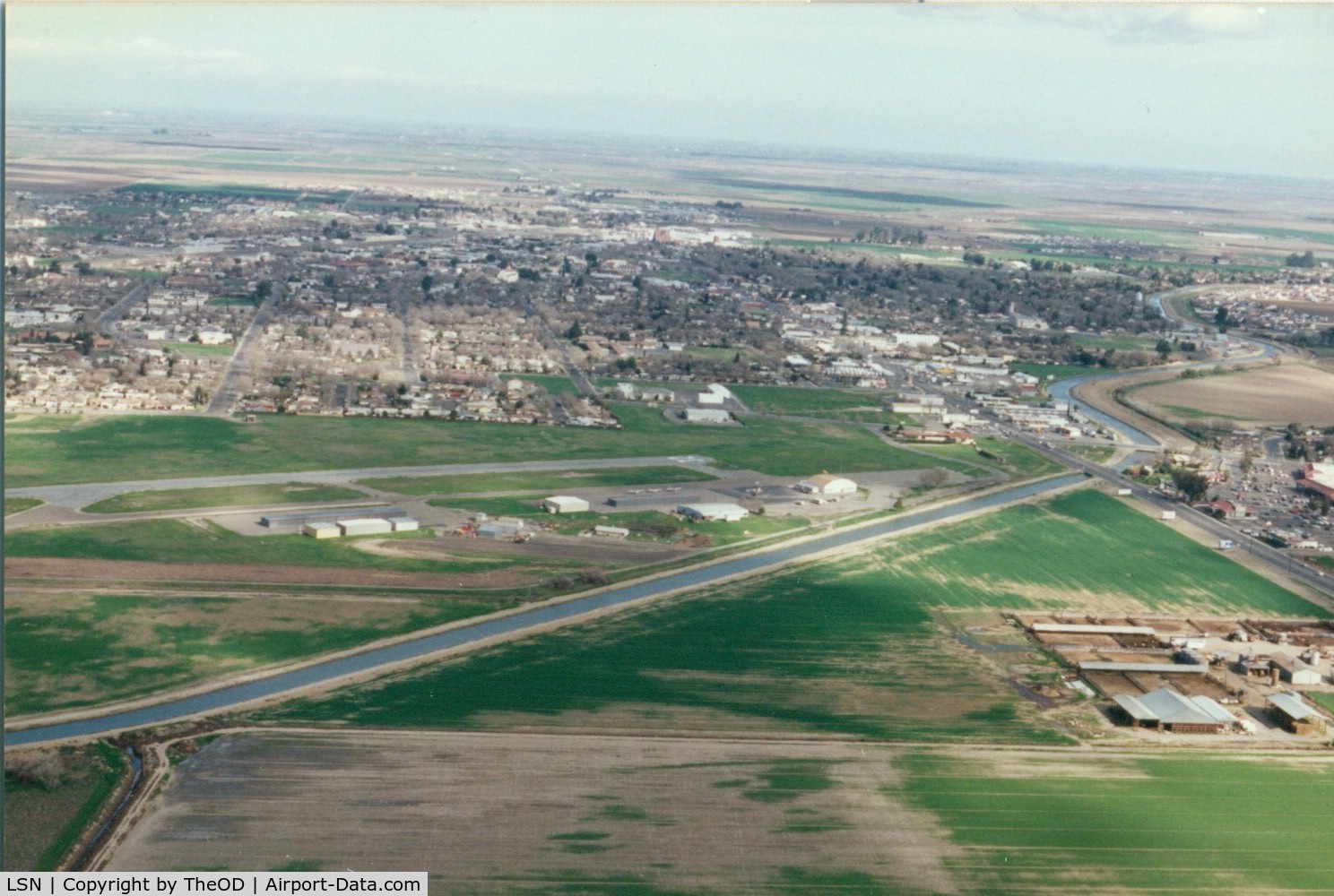 Los Banos Municipal Airport (LSN) - Los Banos, CA