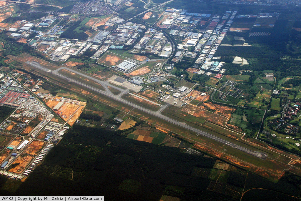 Senai International Airport (Sultan Ismail Int'l), Senai / Johor Bahru, Johor Malaysia (WMKJ) - Senai overview