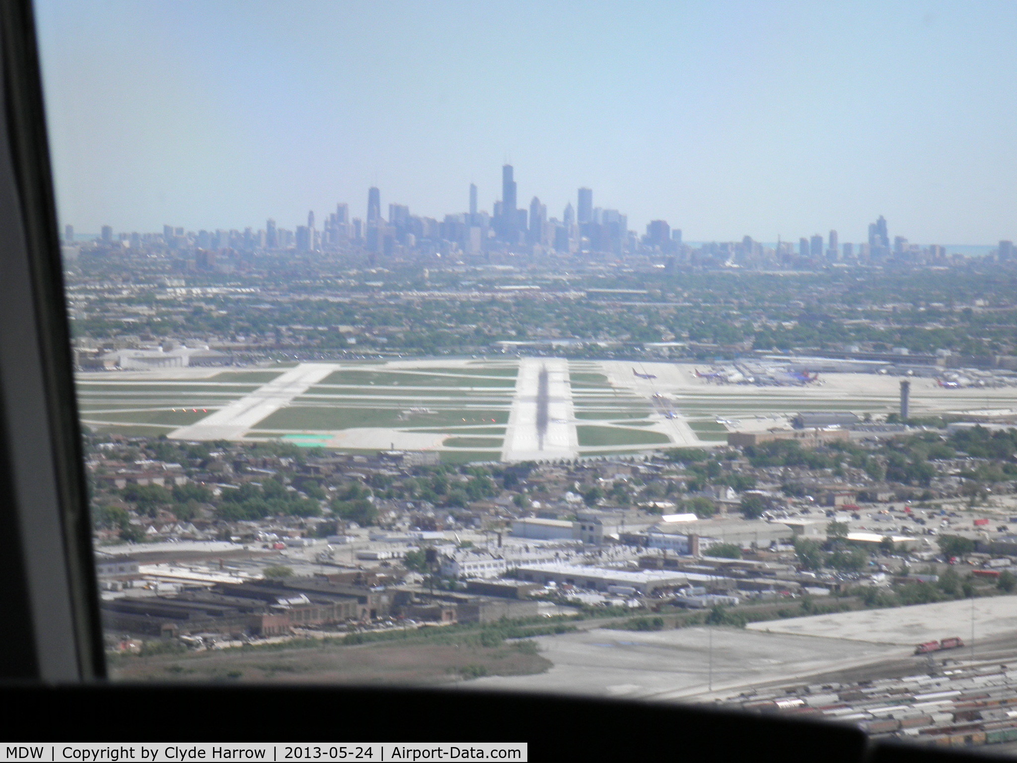 Chicago Midway International Airport (MDW) - On final to MDW