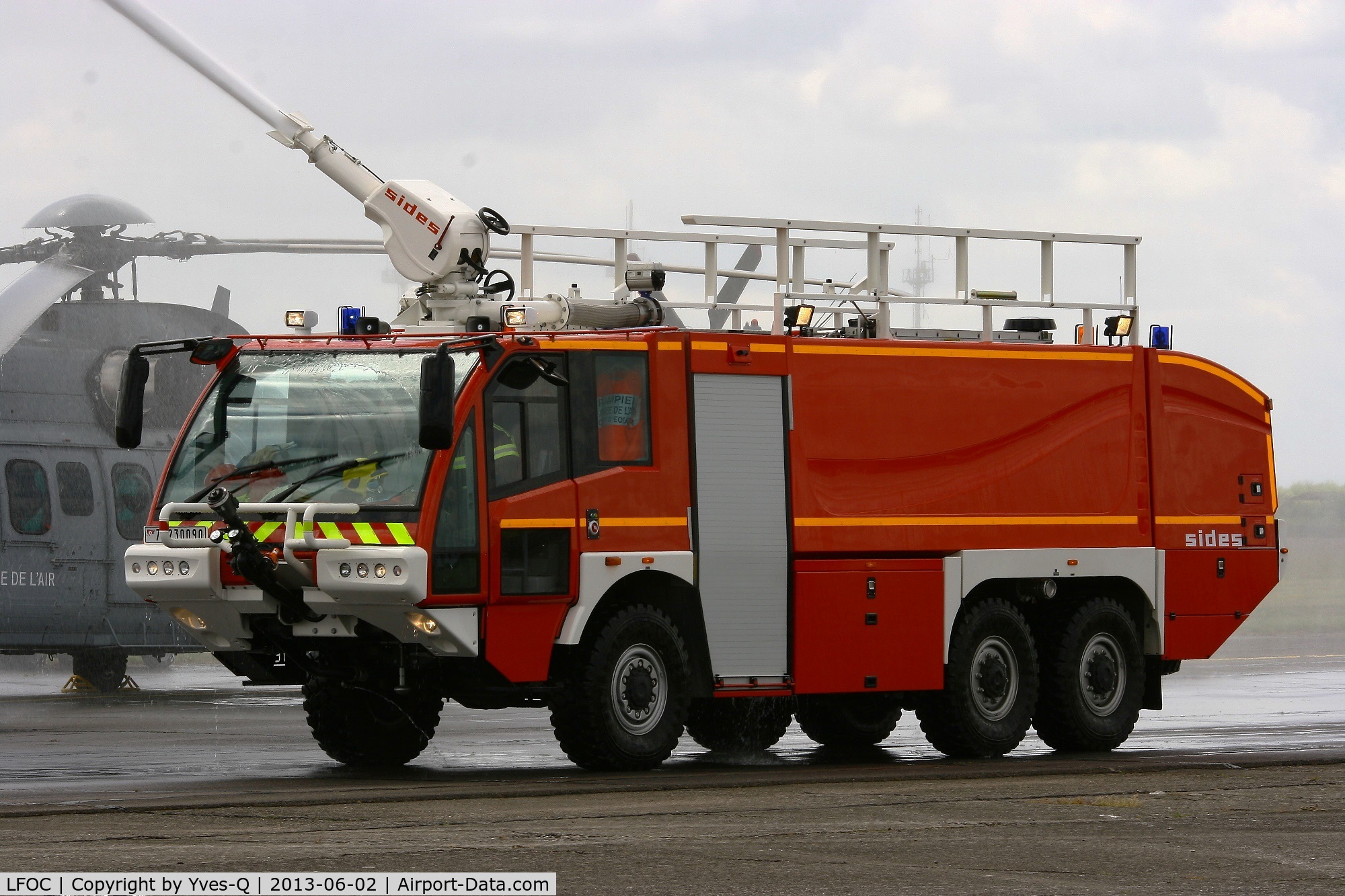 Châteaudun Airport, Châteaudun France (LFOC) - Fire Truck display during open day, Châteaudun Air Base 279 (LFOC)