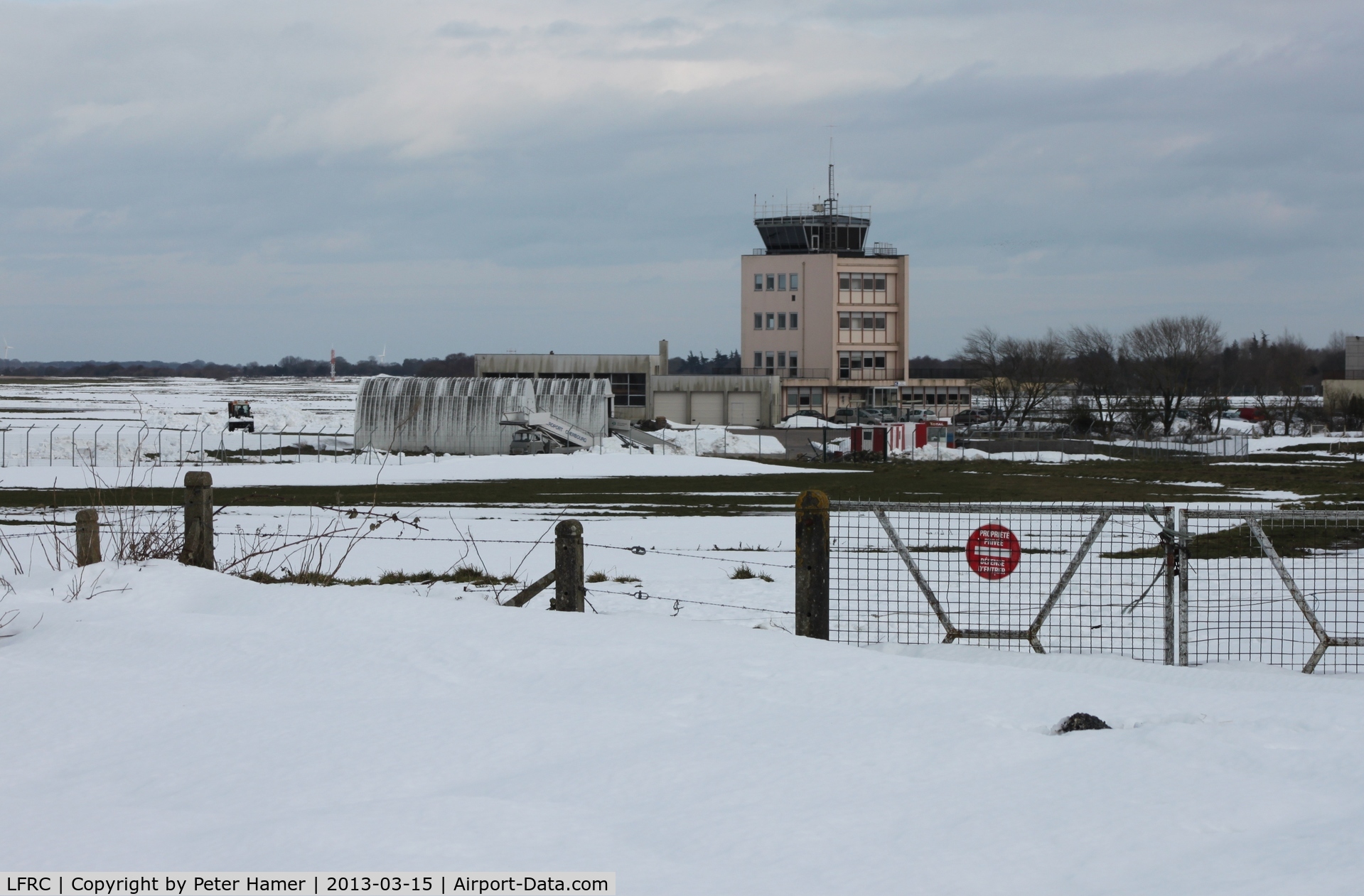 Cherbourg Maupertus Airport, Cherbourg France (LFRC) - Sous la neige, Mars 2013