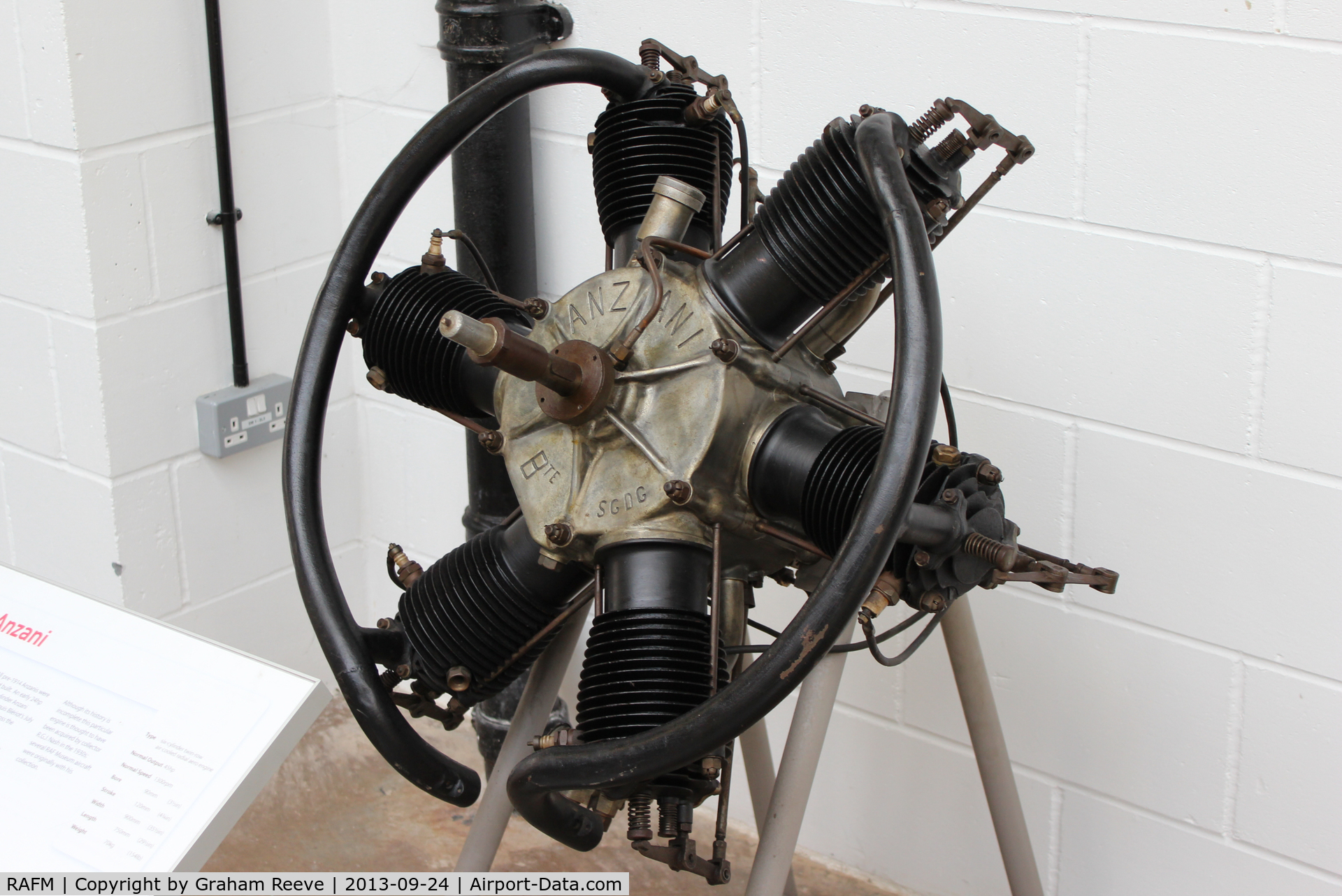 RAFM Airport - 45 hp Anzani aero engine on display at the RAF Museum, Hendon.