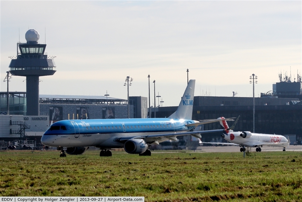 Hanover/Langenhagen International Airport, Hanover Germany (EDDV) - Franco-Dutch come and go on twy N.....