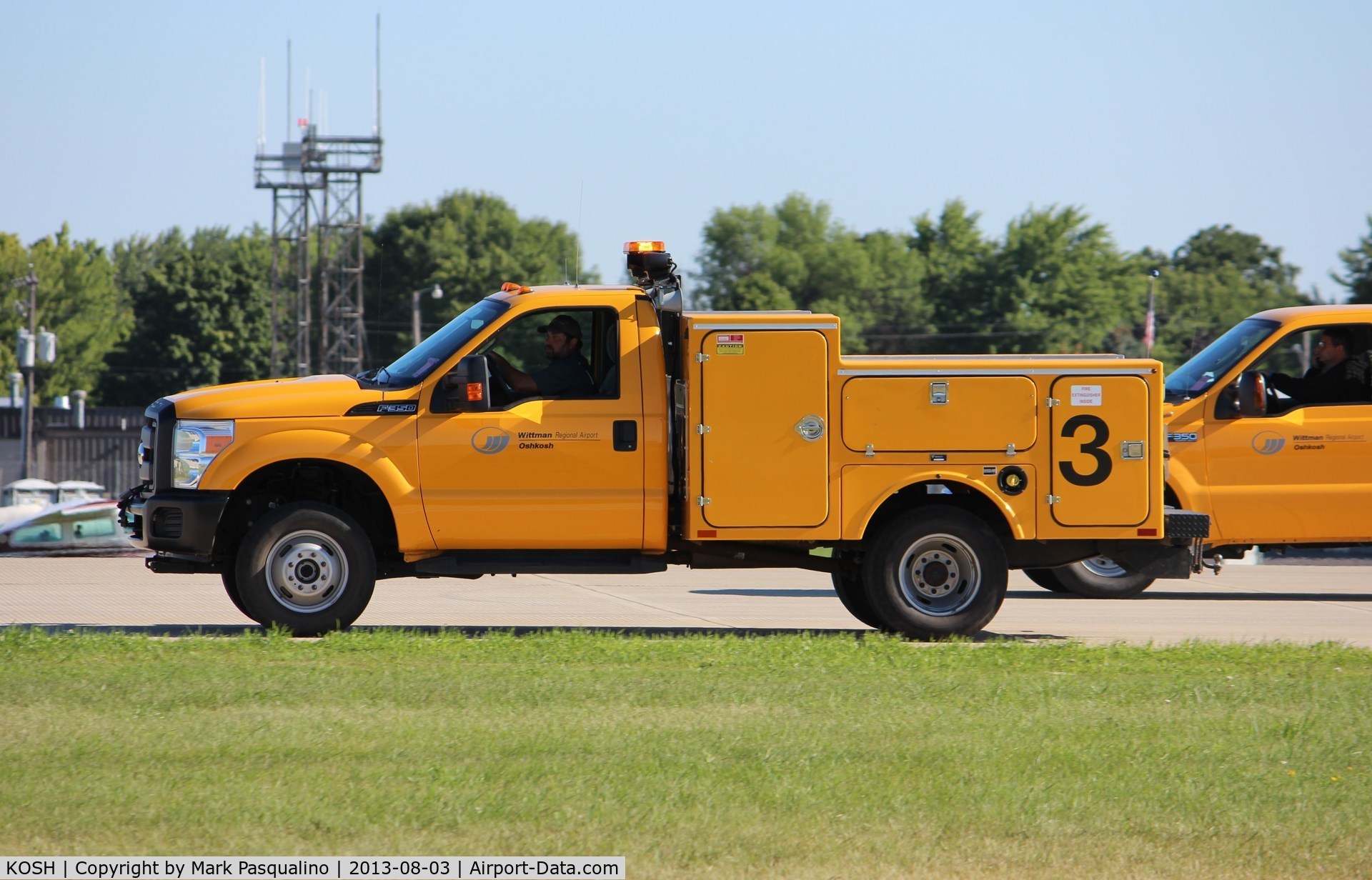 Wittman Regional Airport (OSH) - Airport Service Truck