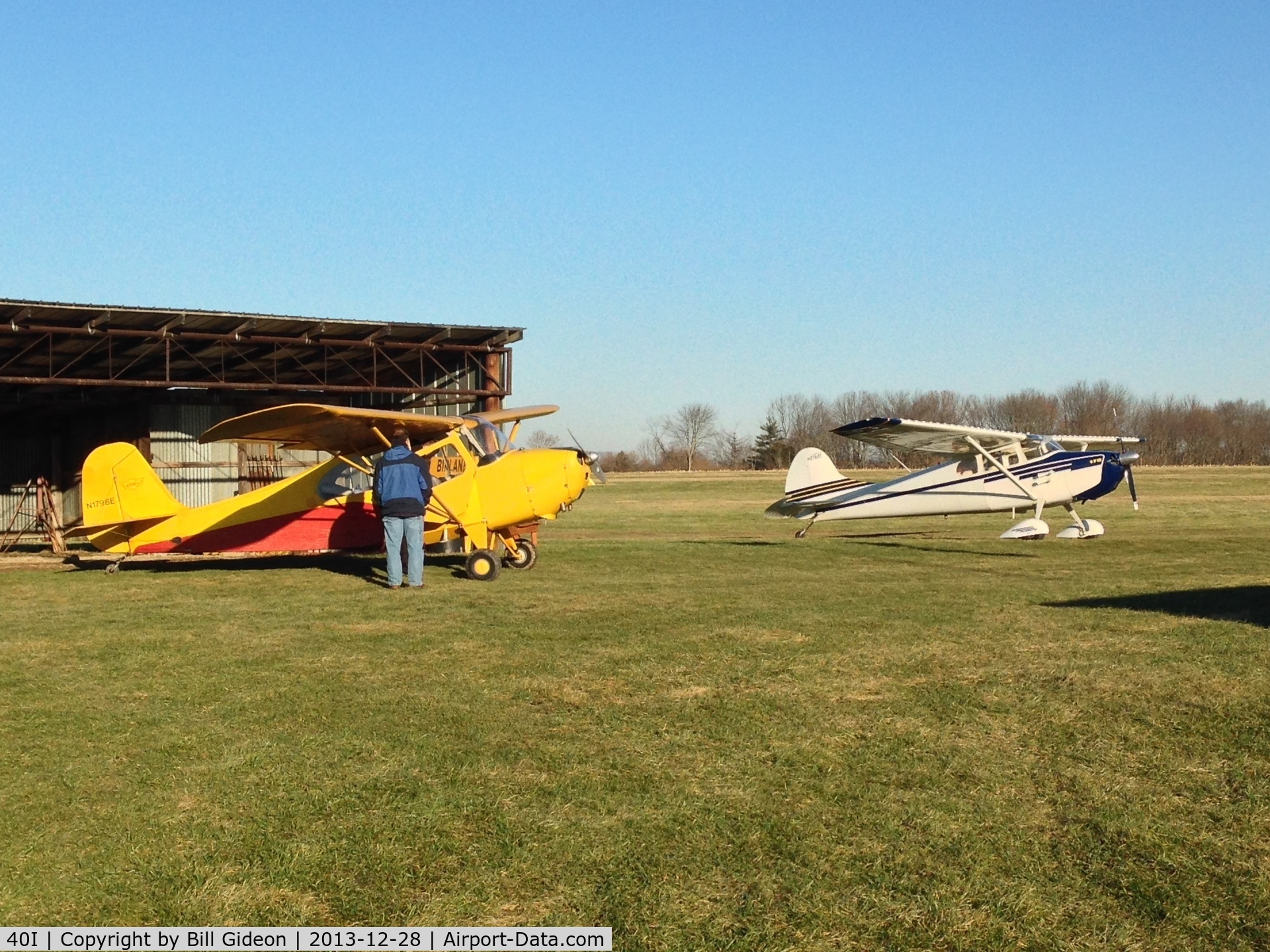 Red Stewart Airfield Airport (40I) - Nice Day