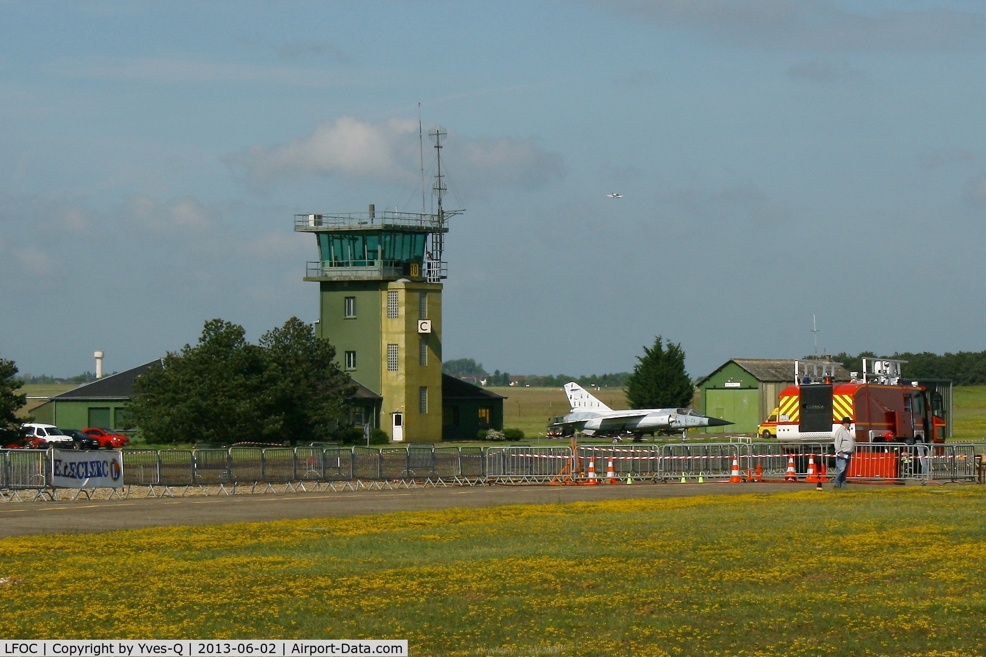 Châteaudun Airport, Châteaudun France (LFOC) - Control Tower, Châteaudun  Air Base 279 (LFOC)