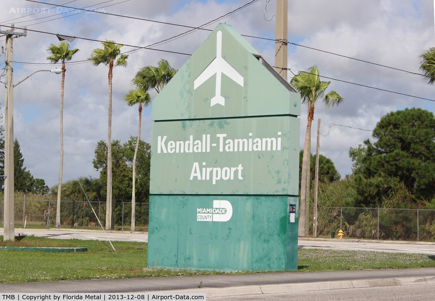 Kendall-tamiami Executive Airport (TMB) - Tamiami Entrance