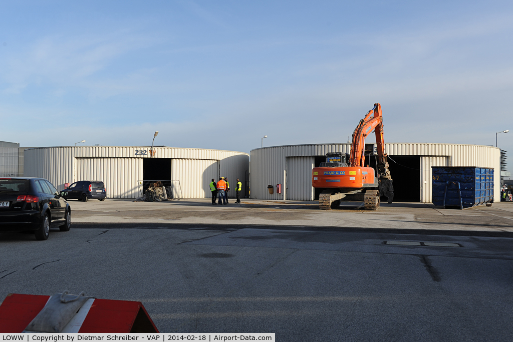 Vienna International Airport, Vienna Austria (LOWW) - Vienna Airport